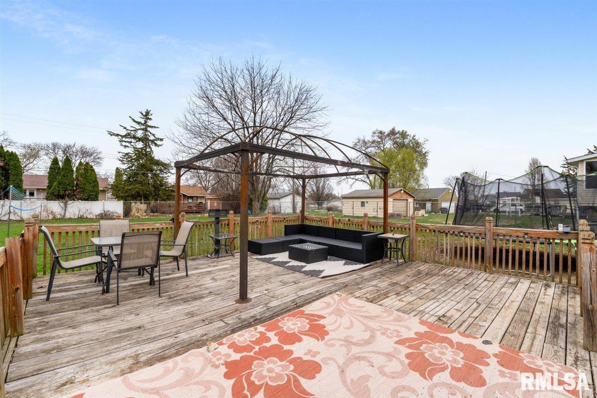 692 Hillcrest Road Property Photo 45