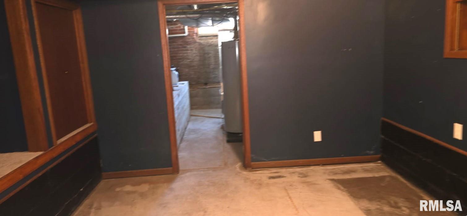 408 W Center Street Property Photo 26