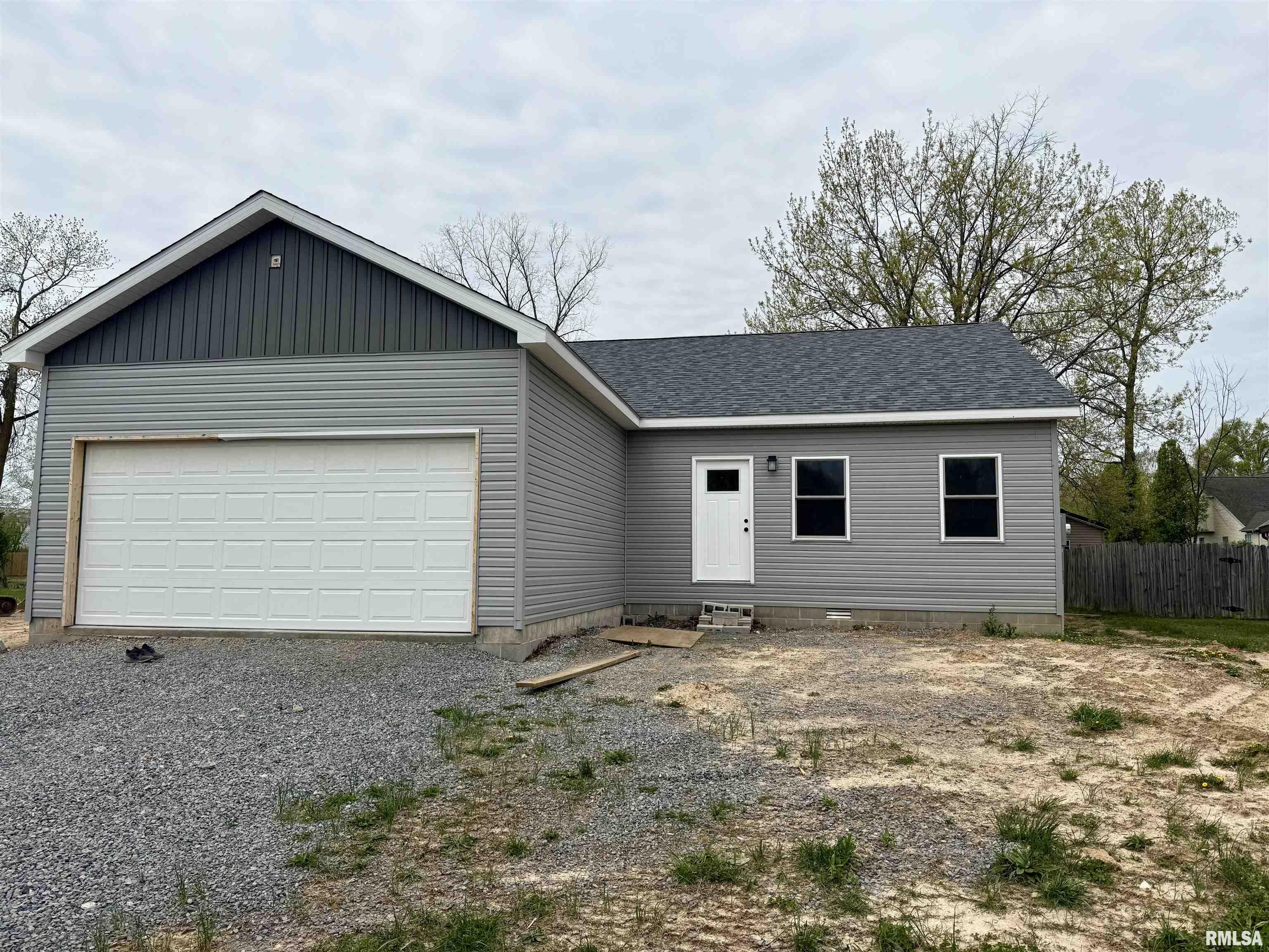 1306 Laura Lane Property Photo 1