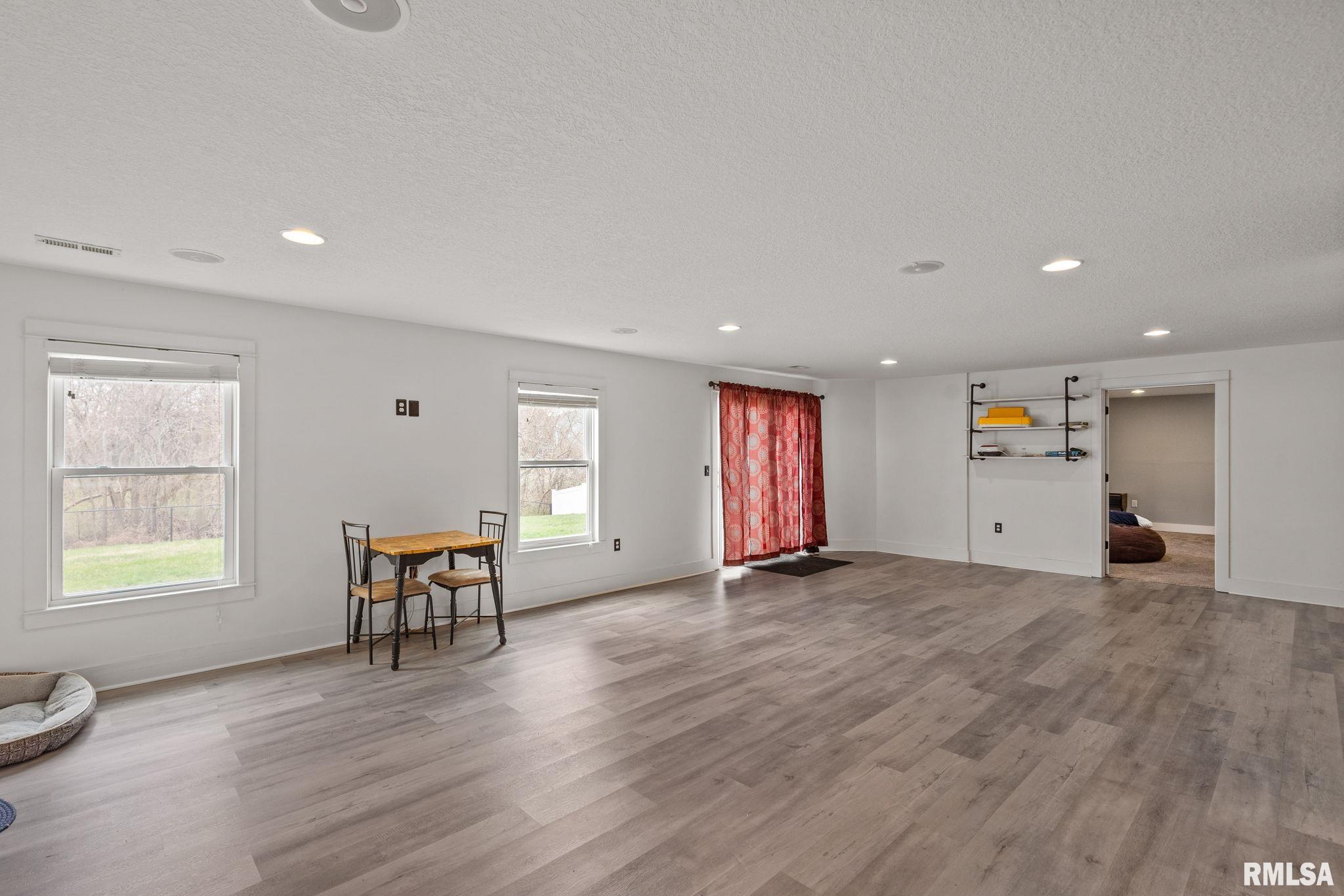 119 Prairie Meadow Drive Property Photo 22