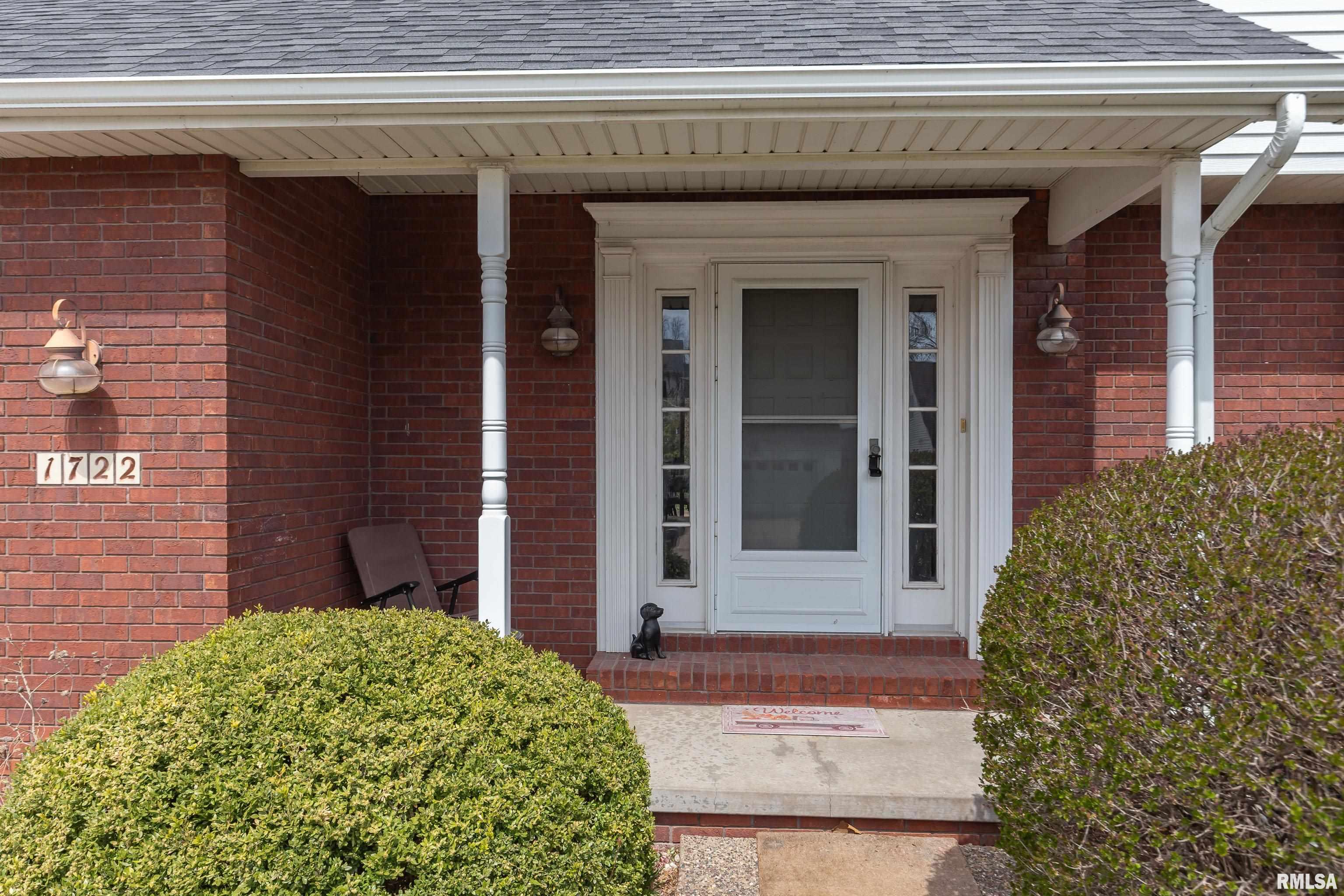 1722 Cindy Court Property Photo 4