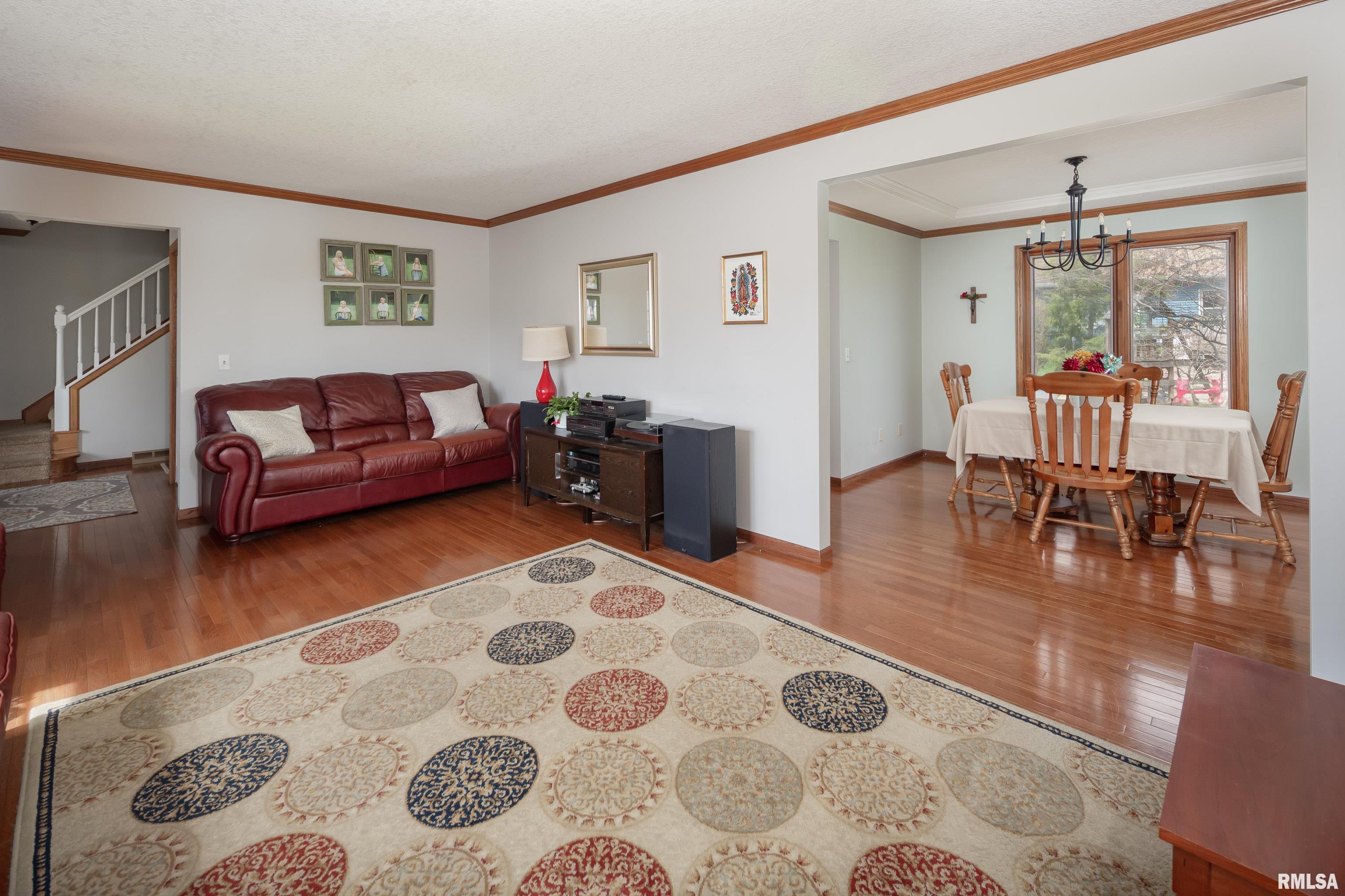 1722 Cindy Court Property Photo 8