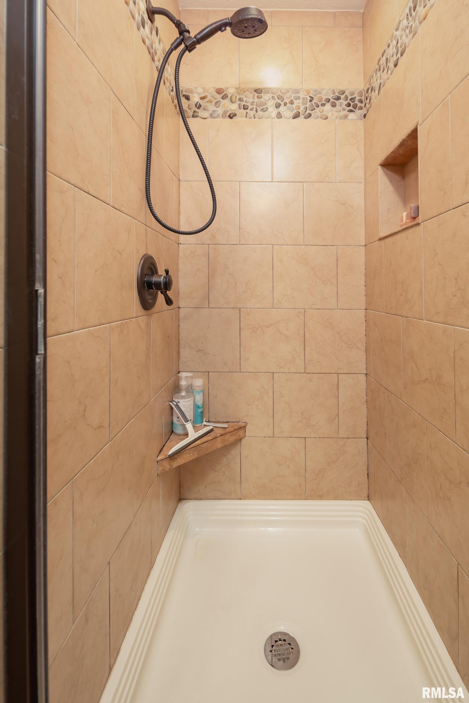 1722 Cindy Court Property Photo 34