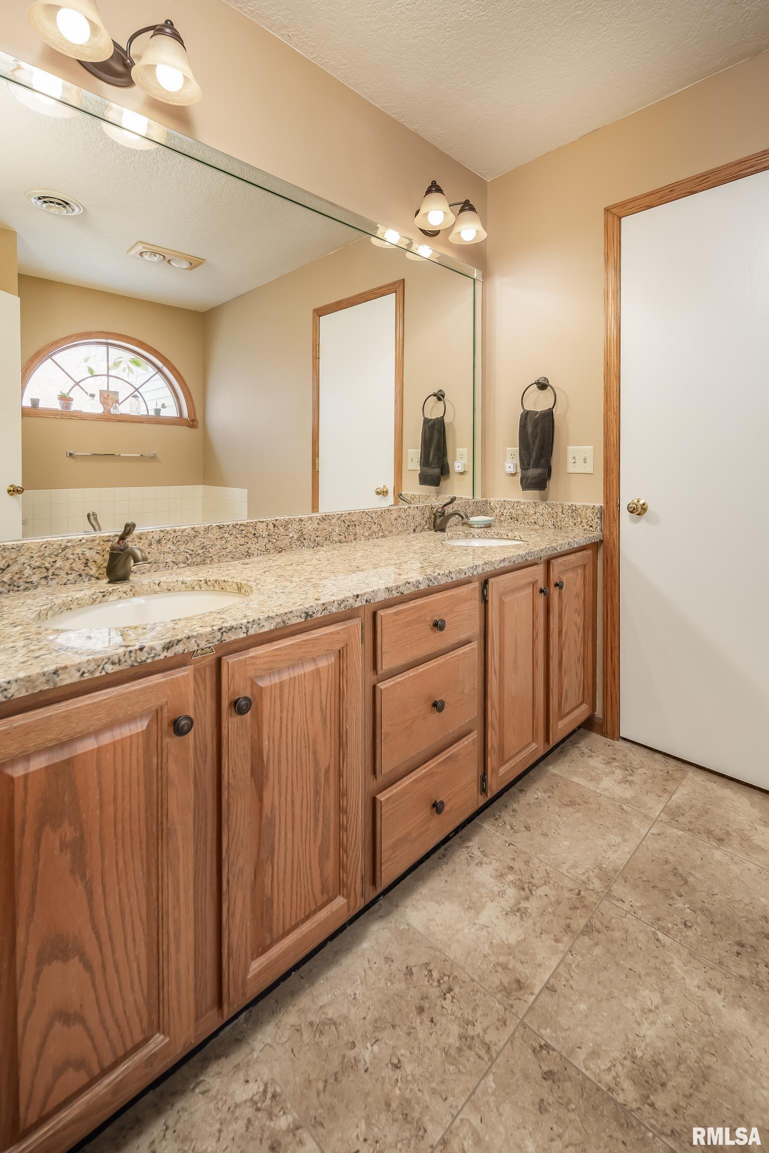 1722 Cindy Court Property Photo 35
