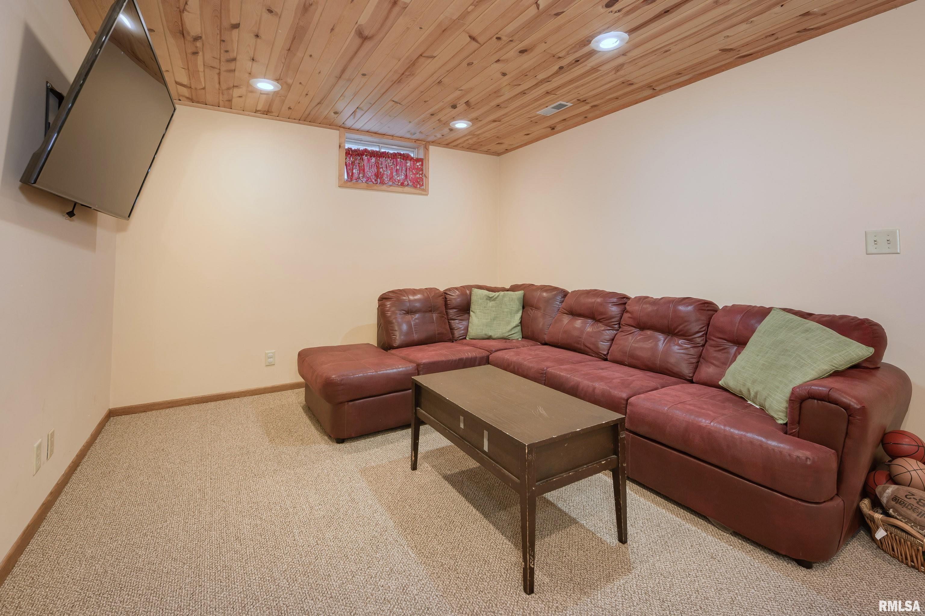 1722 Cindy Court Property Photo 38