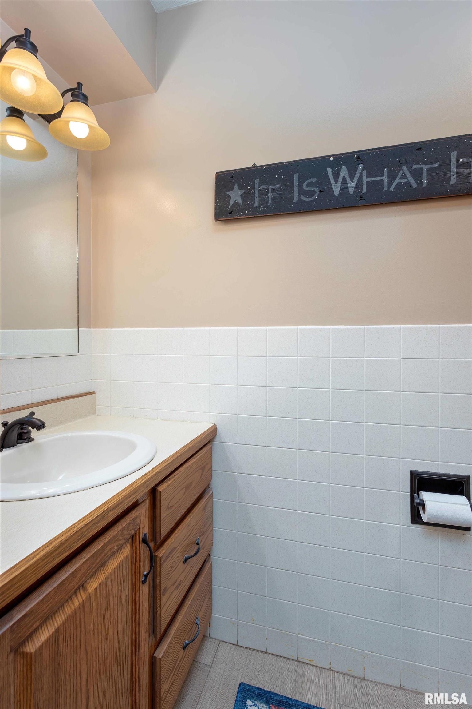 2535 Chesterfield Drive Property Photo 16