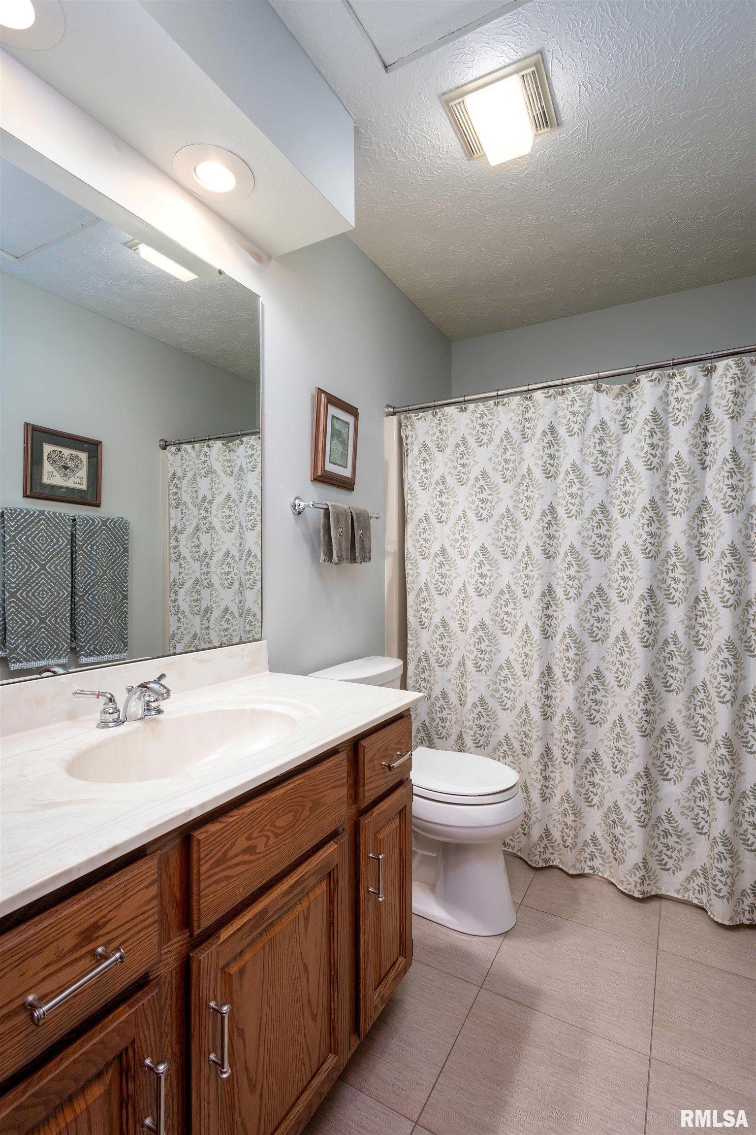 2535 Chesterfield Drive Property Photo 26