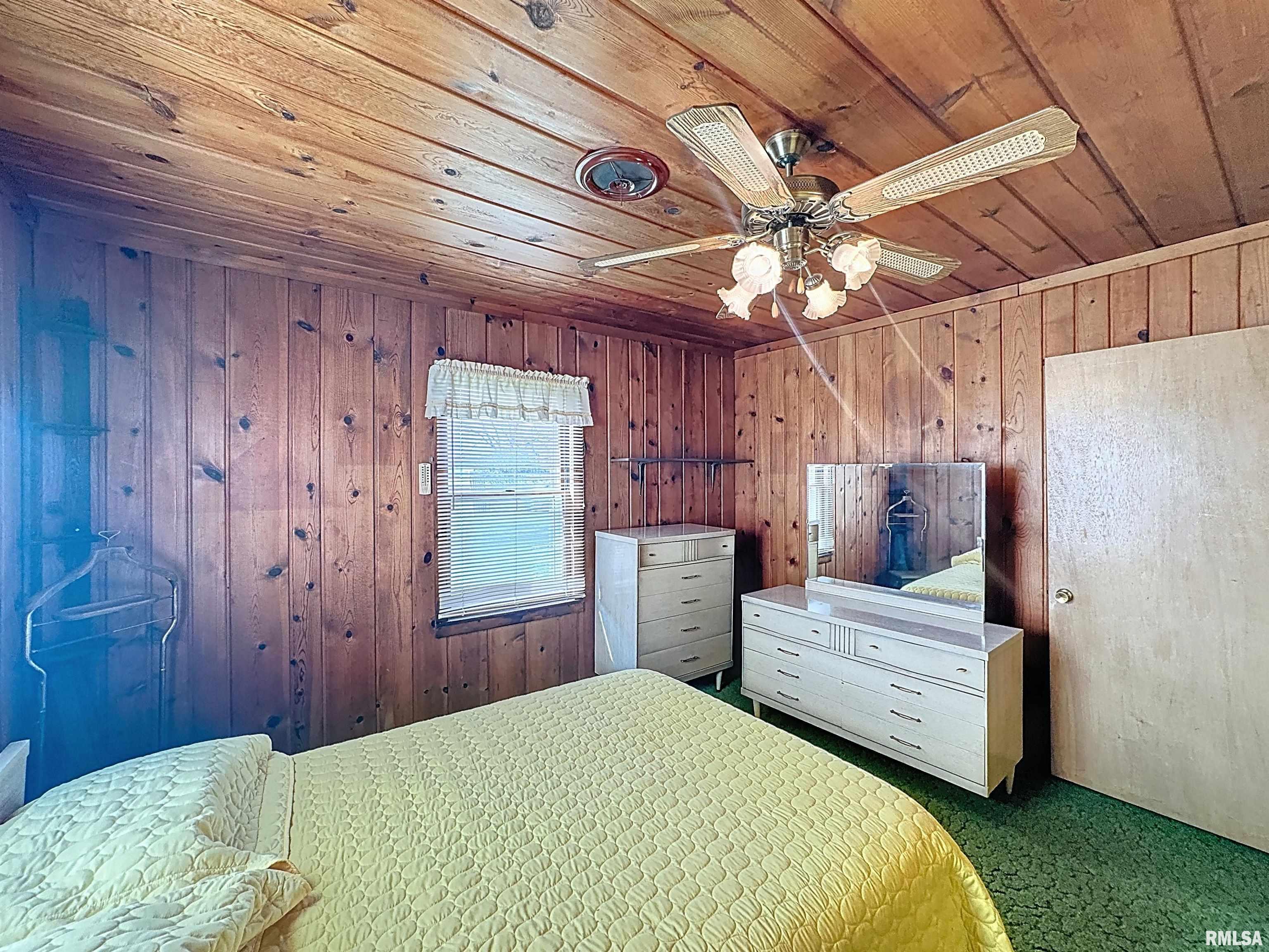 1207 W 53rd Street Property Photo 15