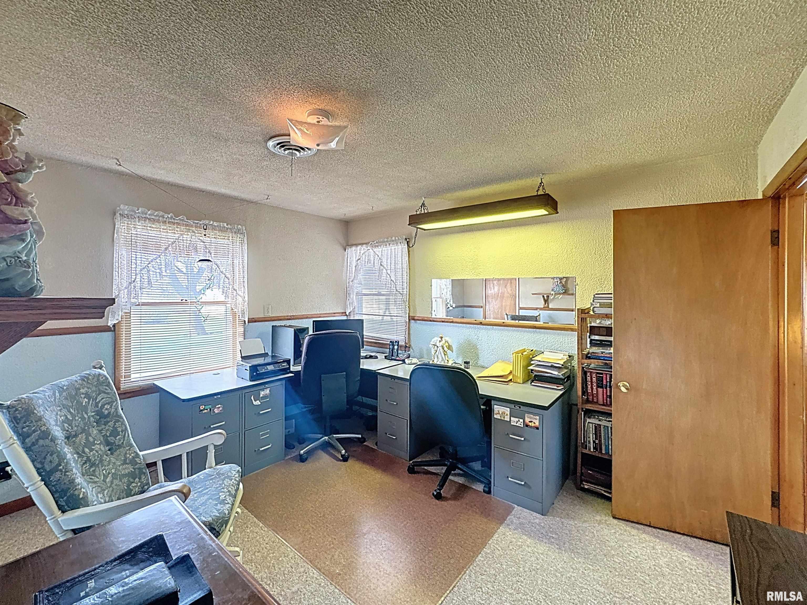 1207 W 53rd Street Property Photo 17