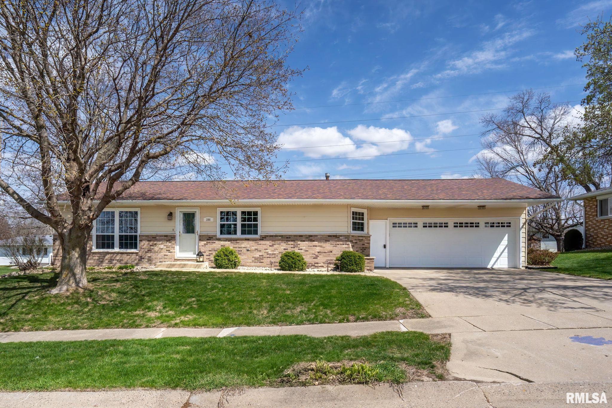 206 13th Avenue Property Photo 1