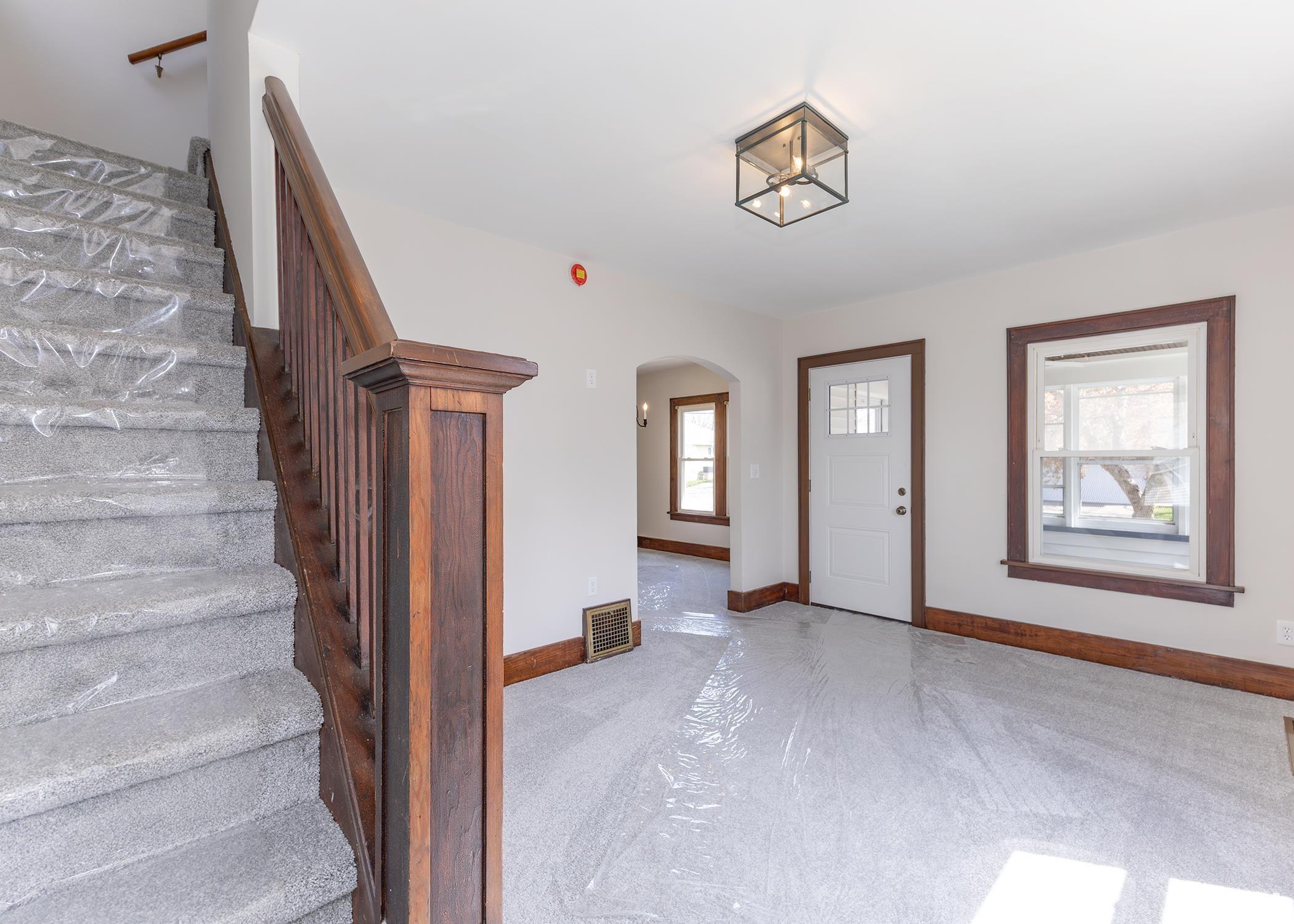 2119 44th Street Property Photo 7