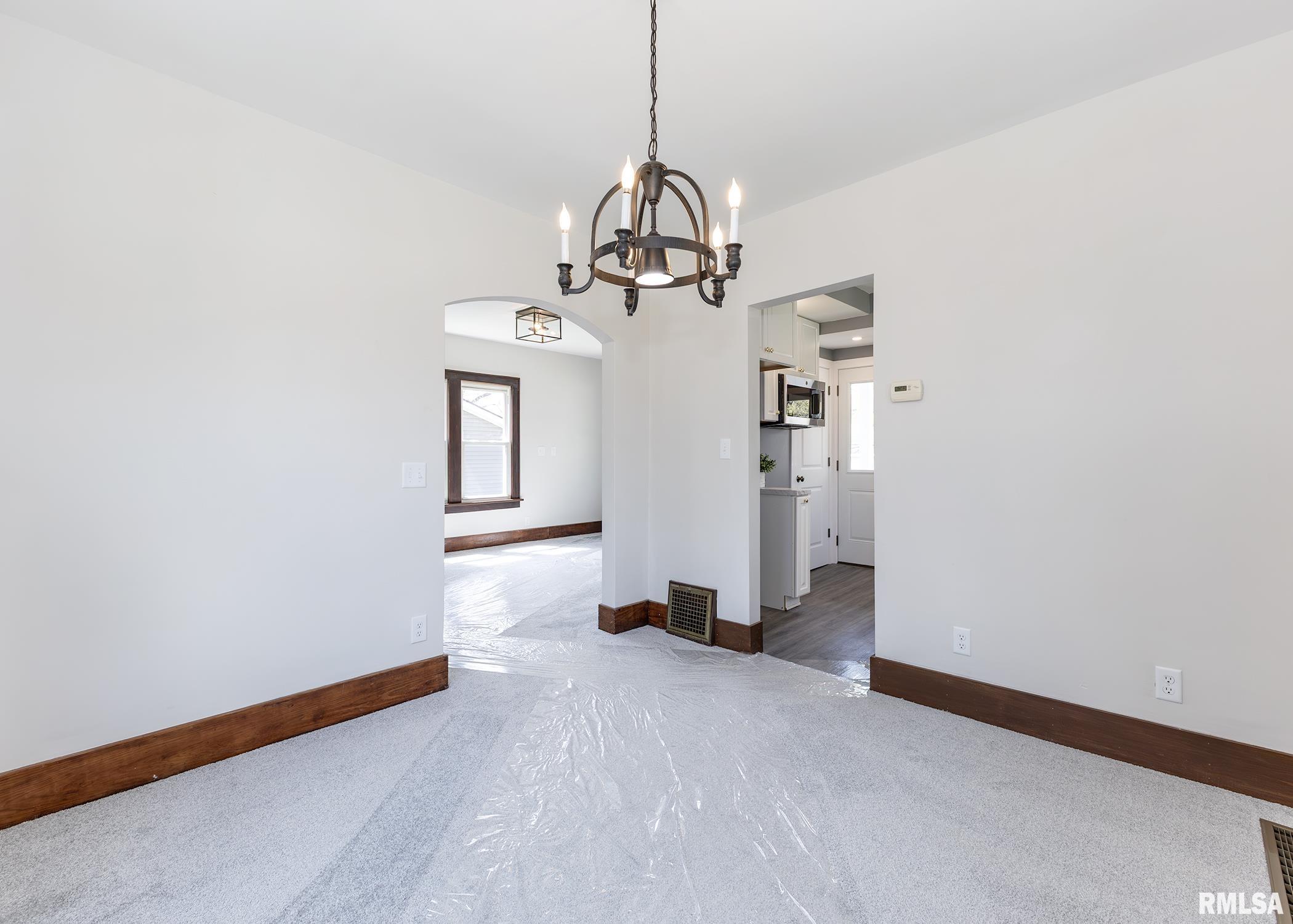 2119 44th Street Property Photo 10