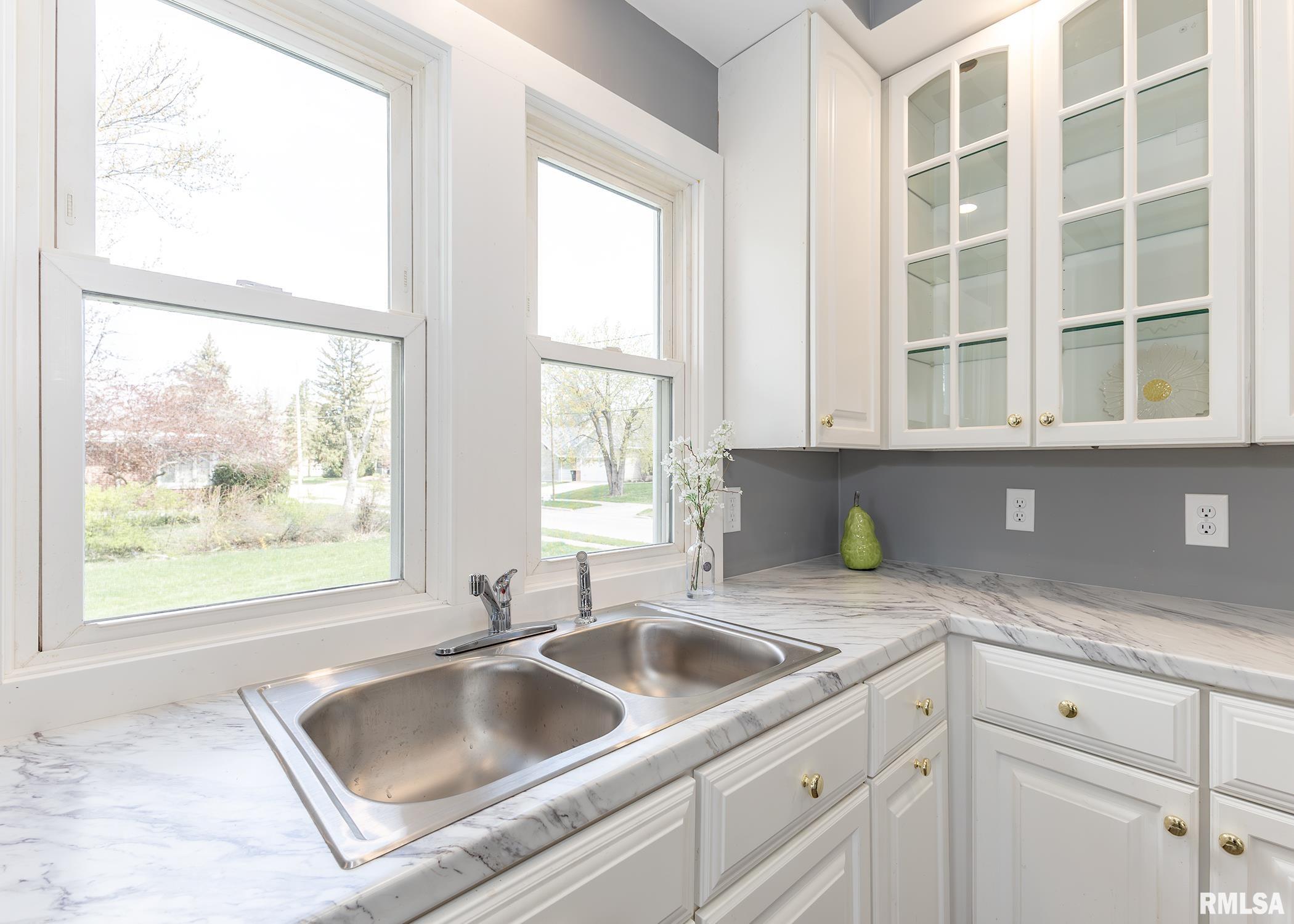 2119 44th Street Property Photo 15