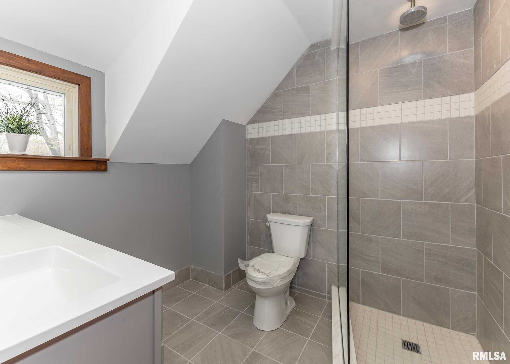 2119 44th Street Property Photo 16