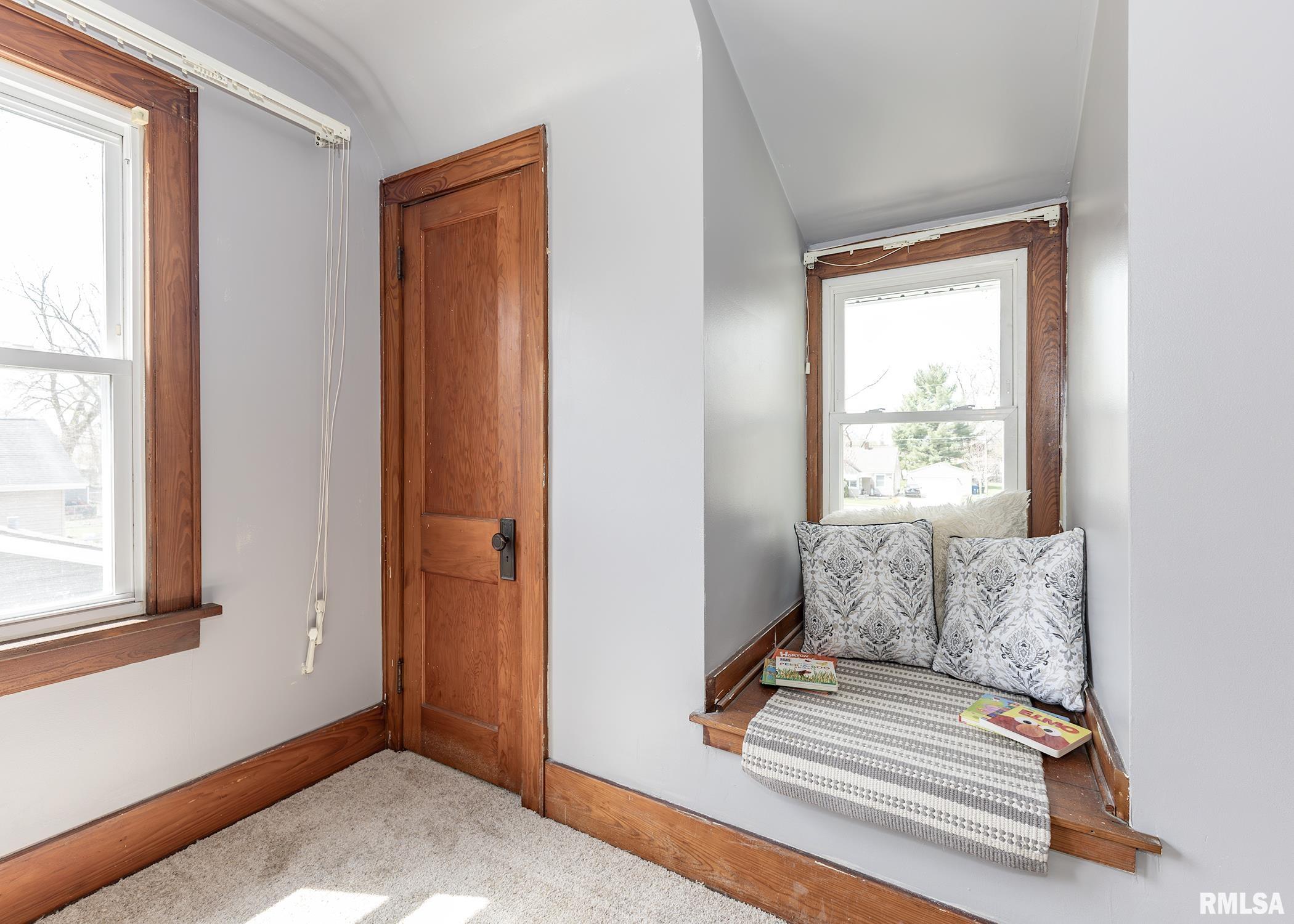 2119 44th Street Property Photo 22