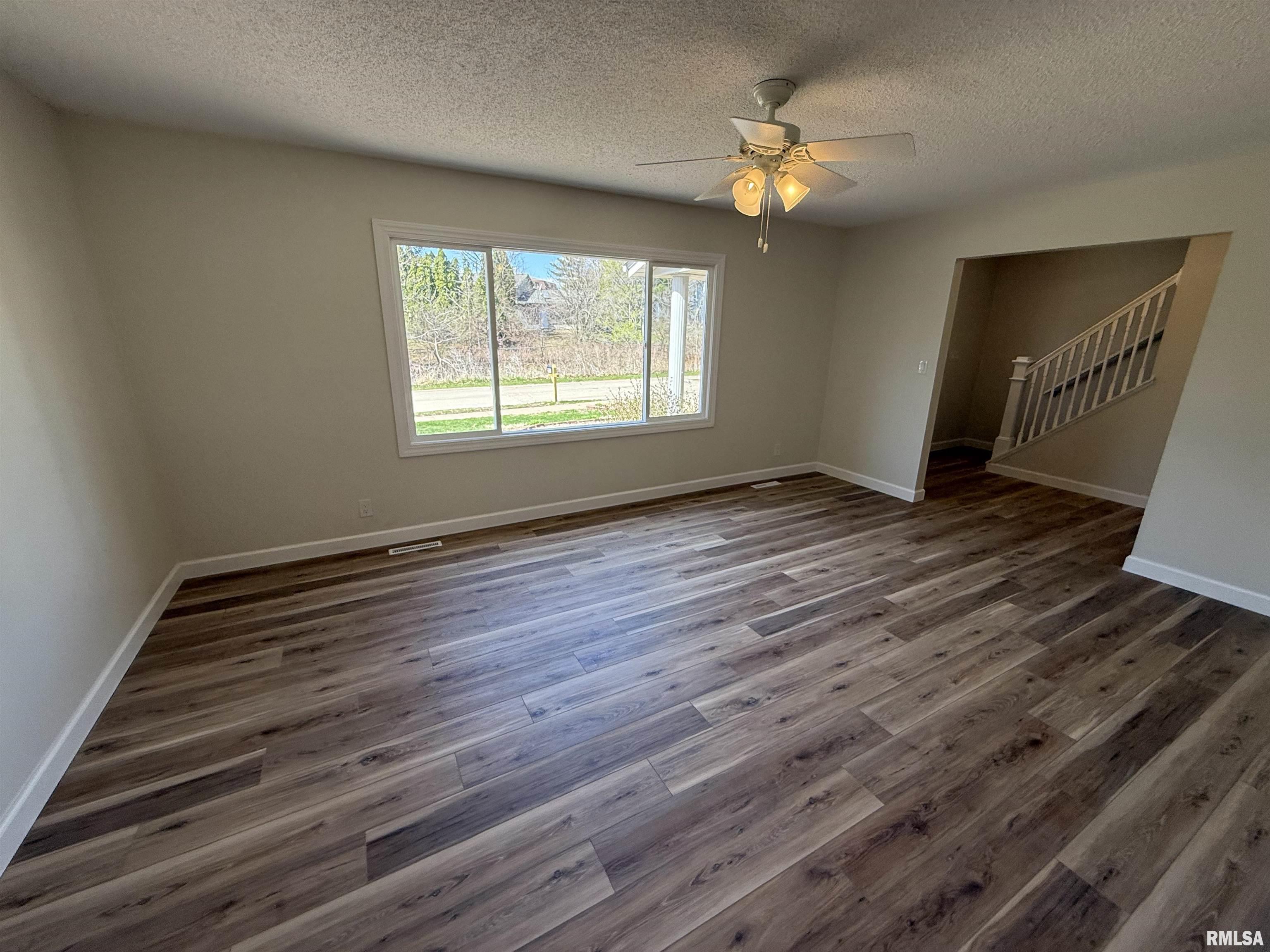 2717 Stafford Boulevard Property Photo 6