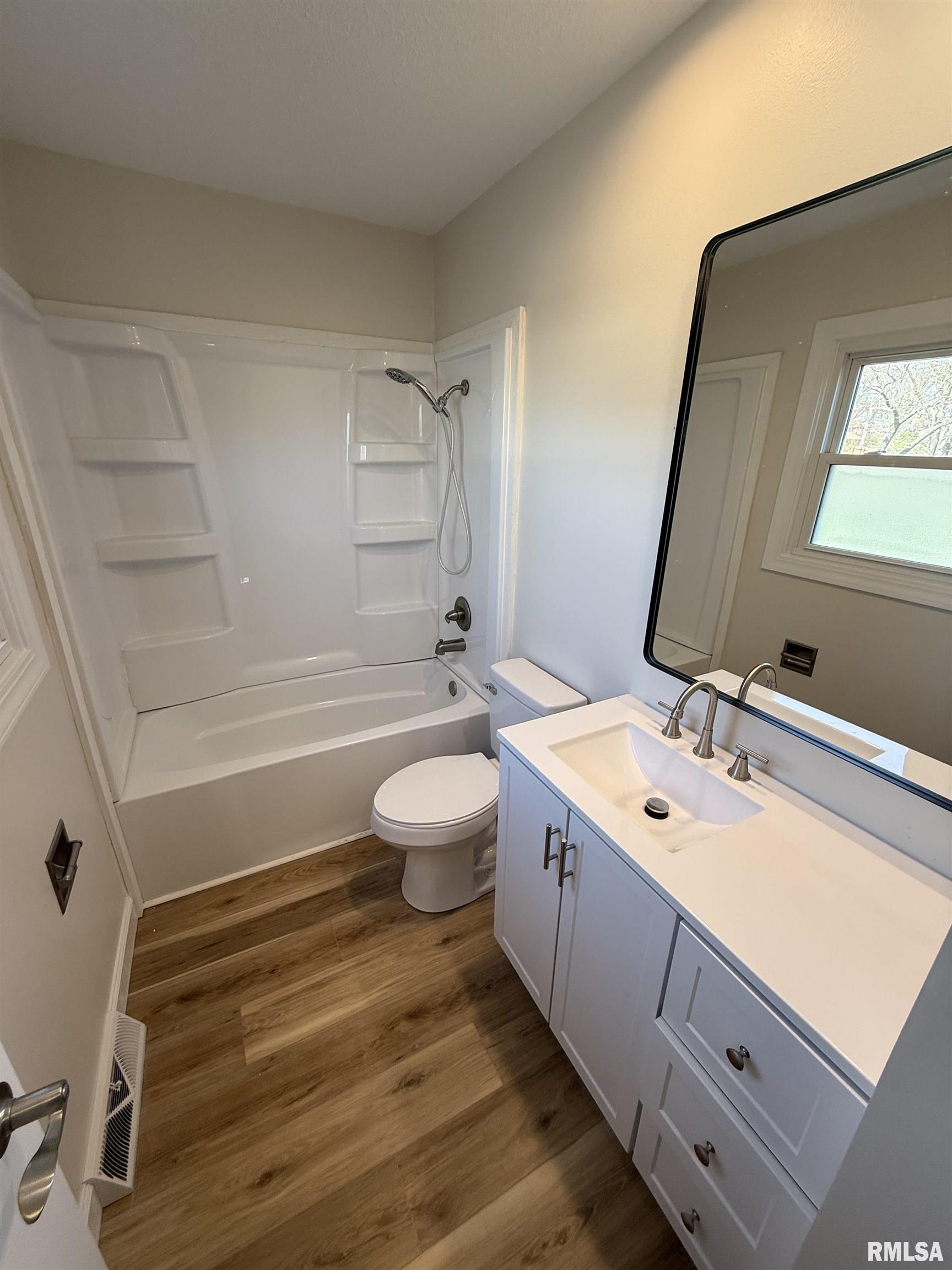 2717 Stafford Boulevard Property Photo 8
