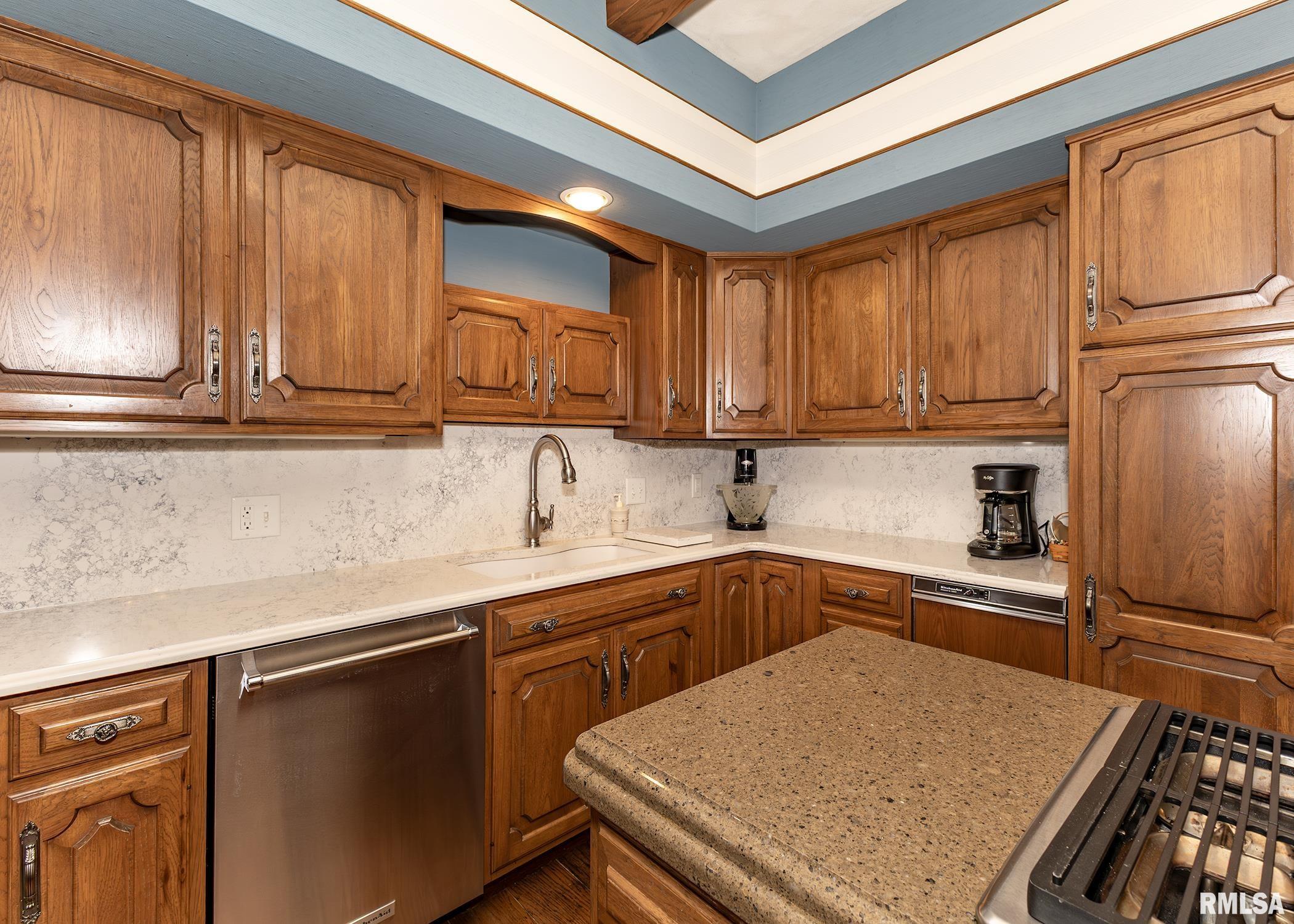 4 Timberwood Court Property Photo 12