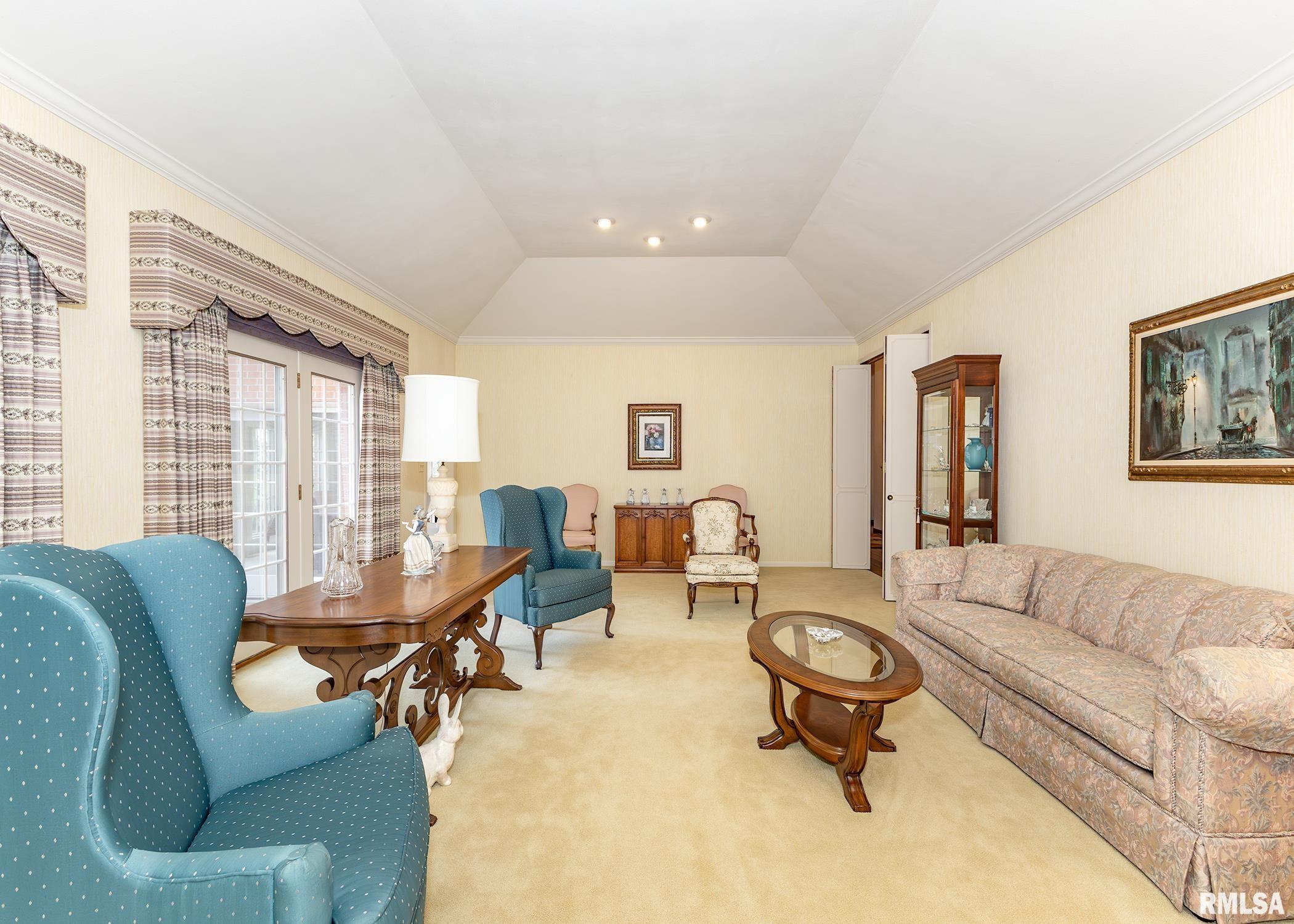 4 Timberwood Court Property Photo 17