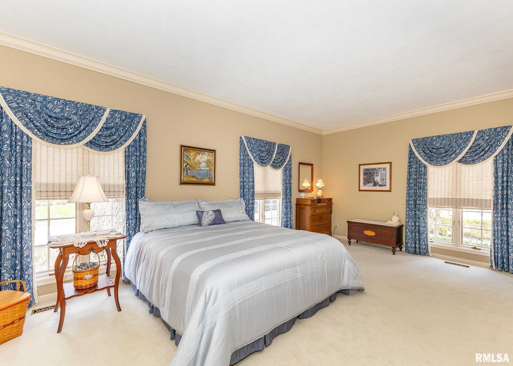 4 Timberwood Court Property Photo 25