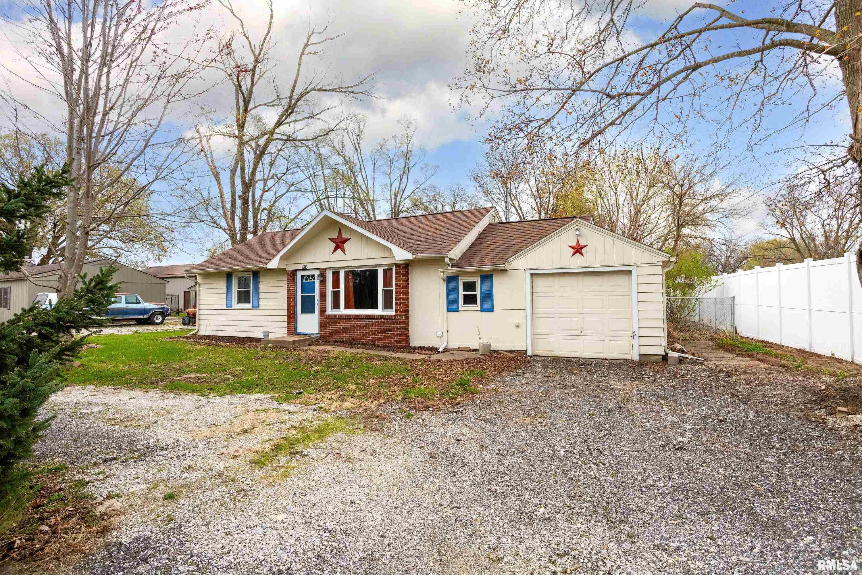 1124 Coyne Center Road Property Photo 1