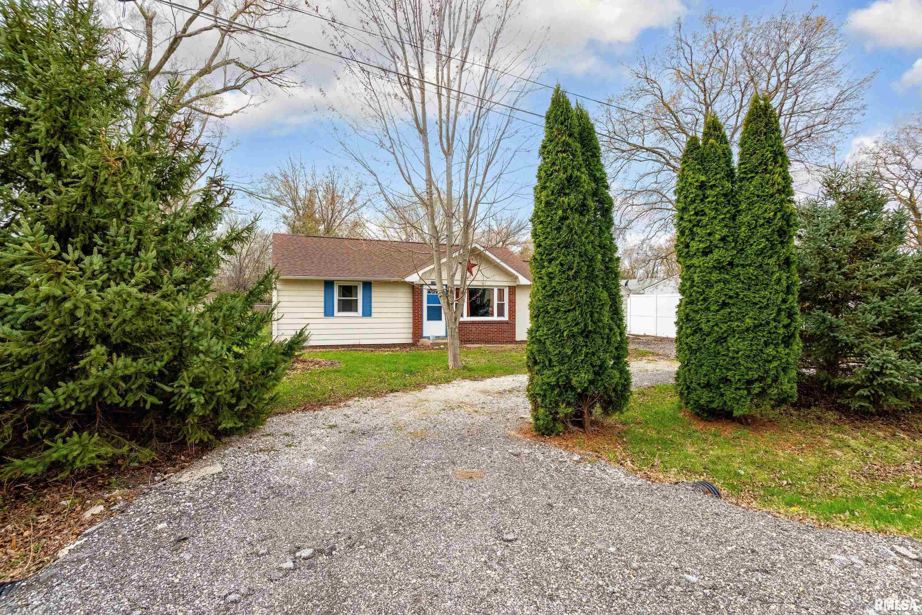 1124 Coyne Center Road Property Photo 2
