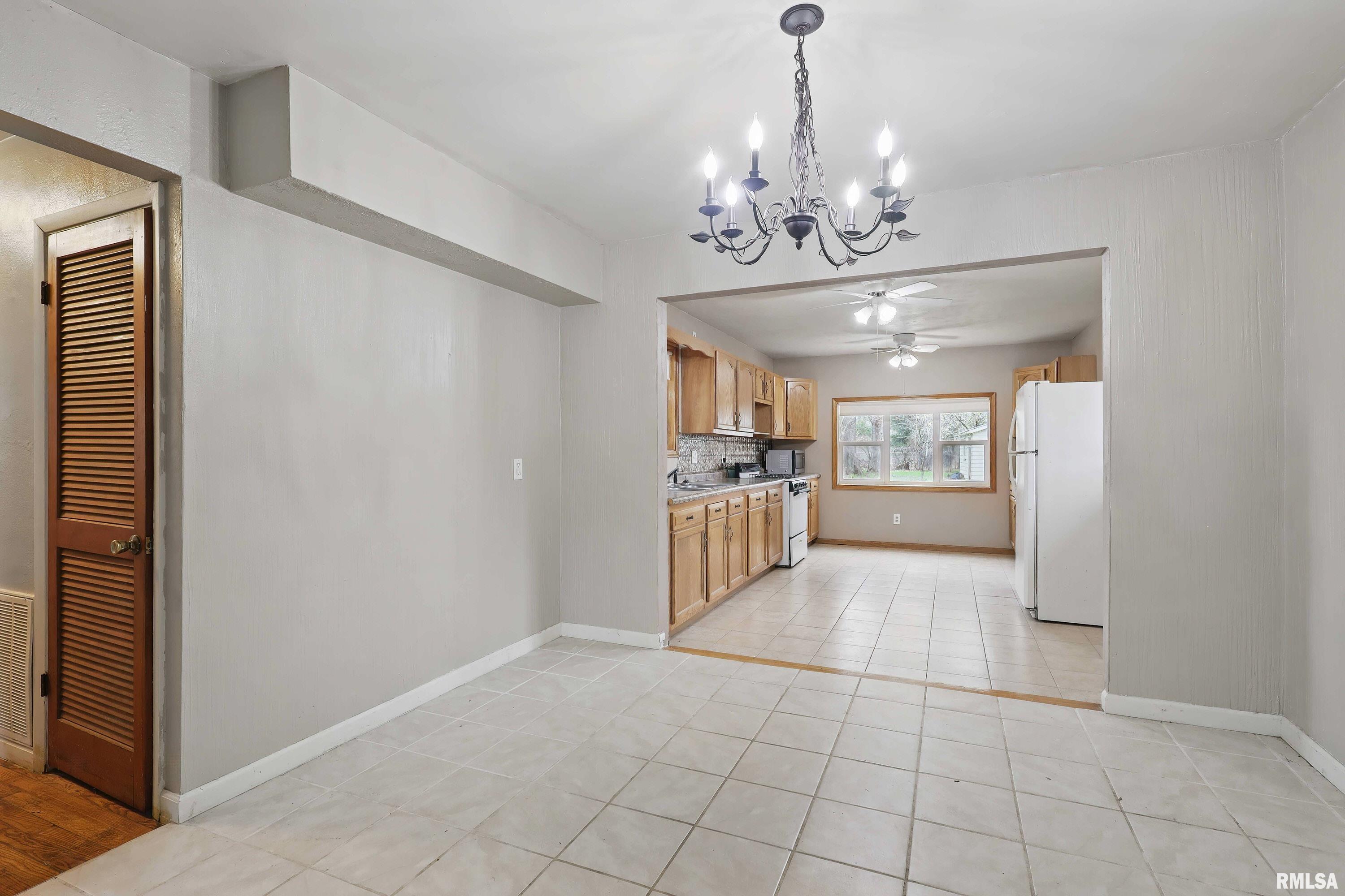 1124 Coyne Center Road Property Photo 6