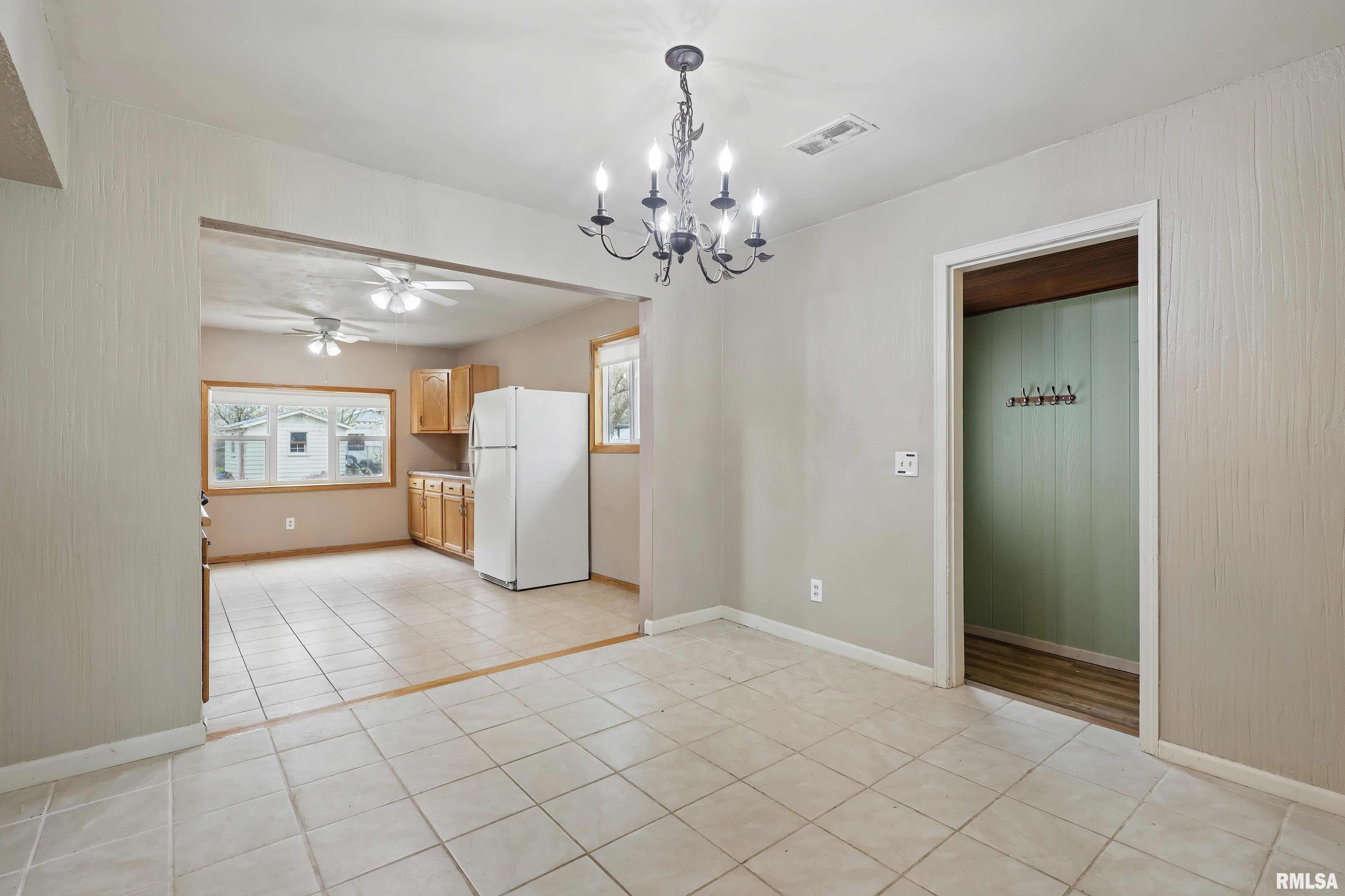 1124 Coyne Center Road Property Photo 7
