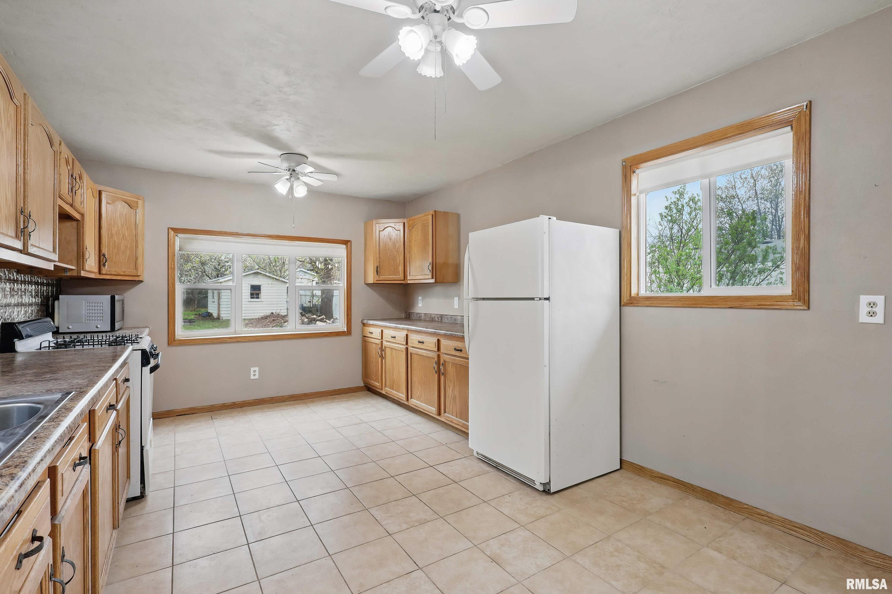 1124 Coyne Center Road Property Photo 9