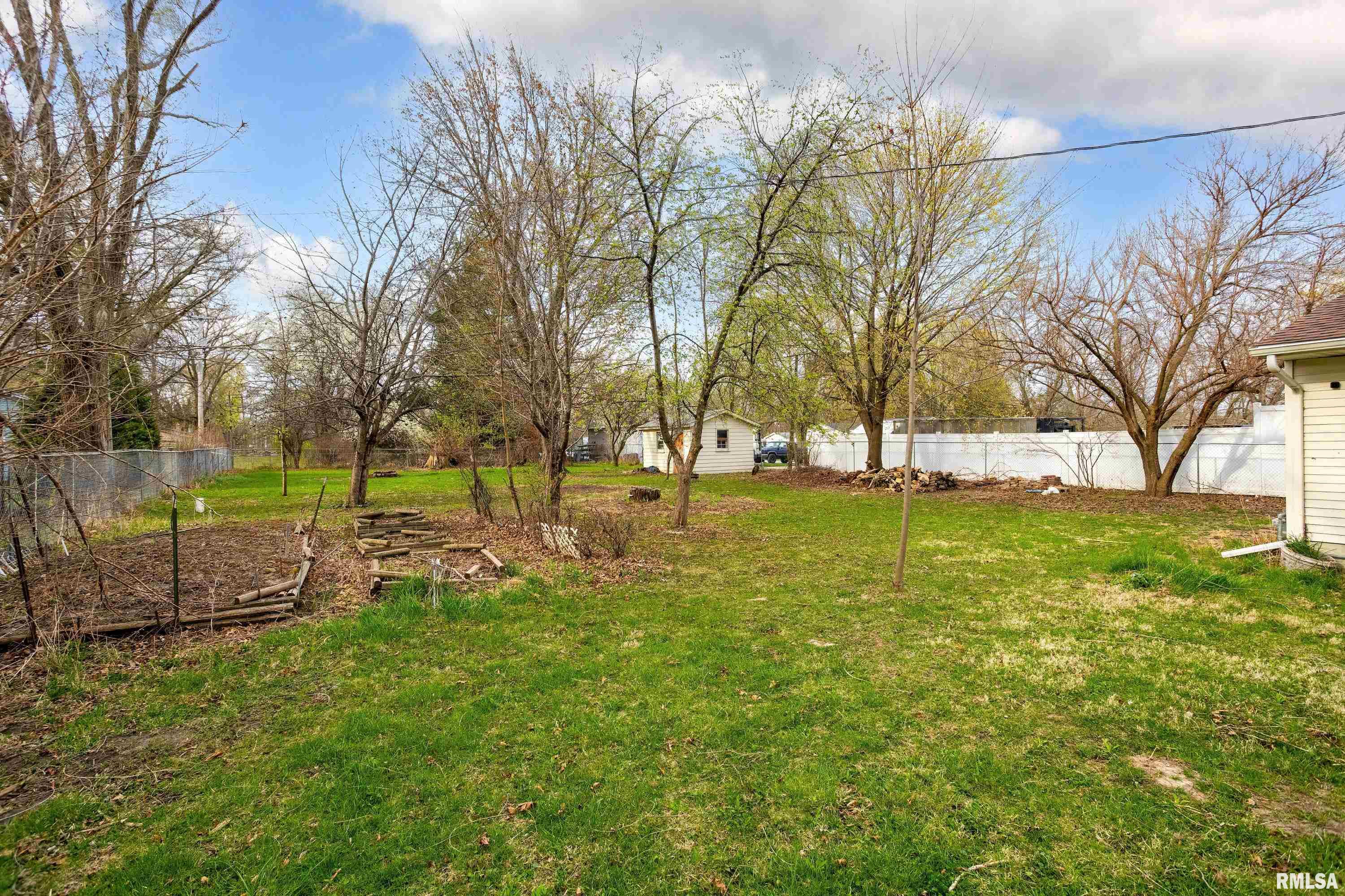 1124 Coyne Center Road Property Photo 17