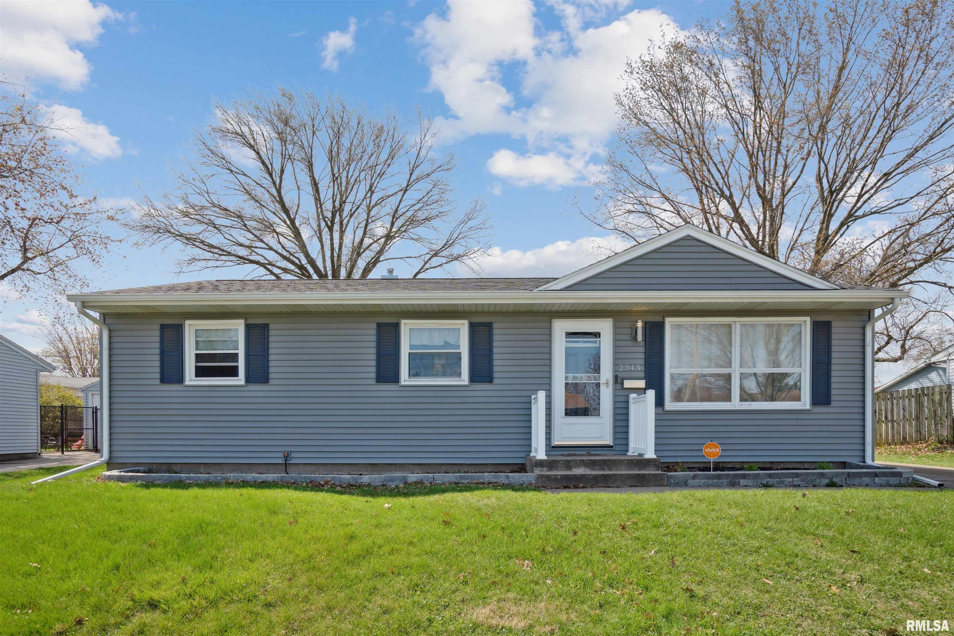 2343 W Dover Court Property Photo 1