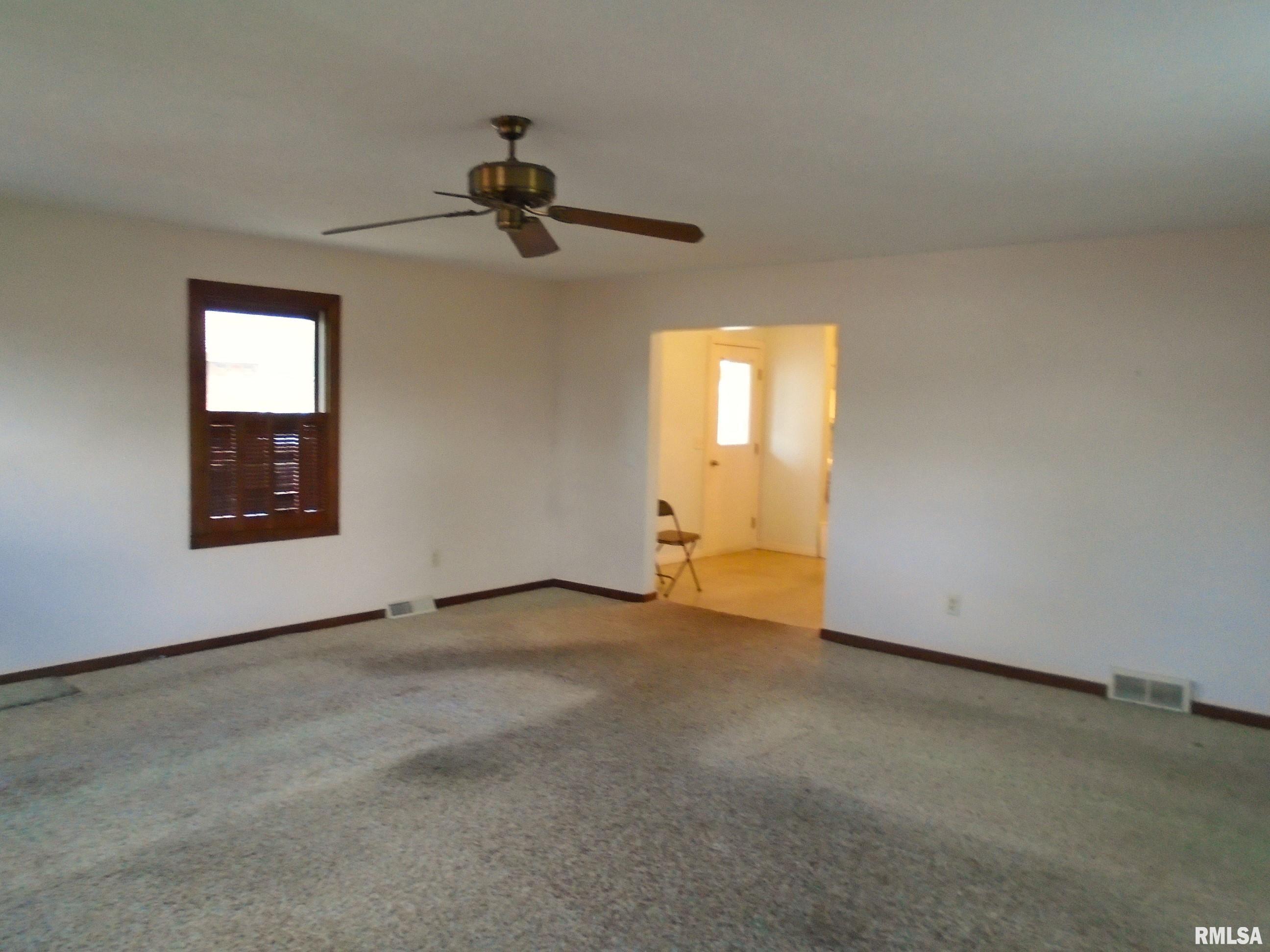 2308 W High Street Property Photo 2