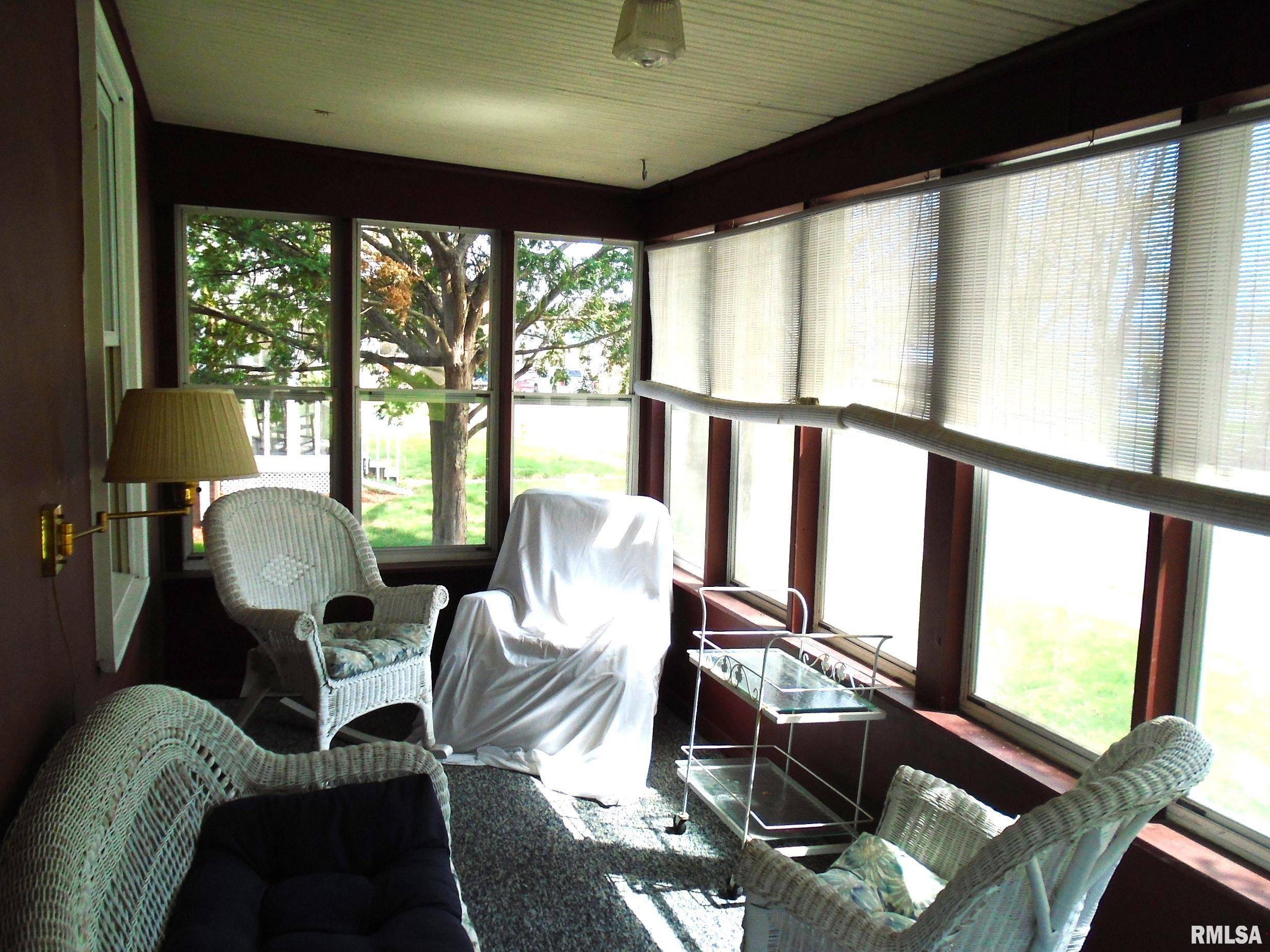2308 W High Street Property Photo 5