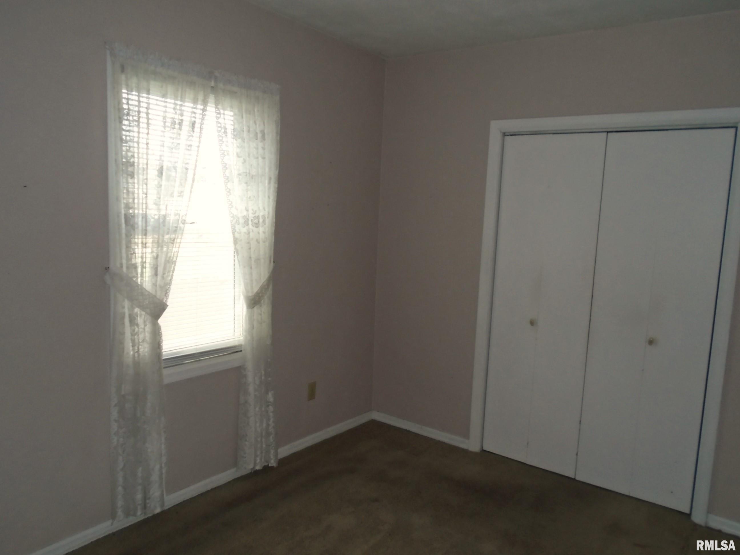 2308 W High Street Property Photo 6