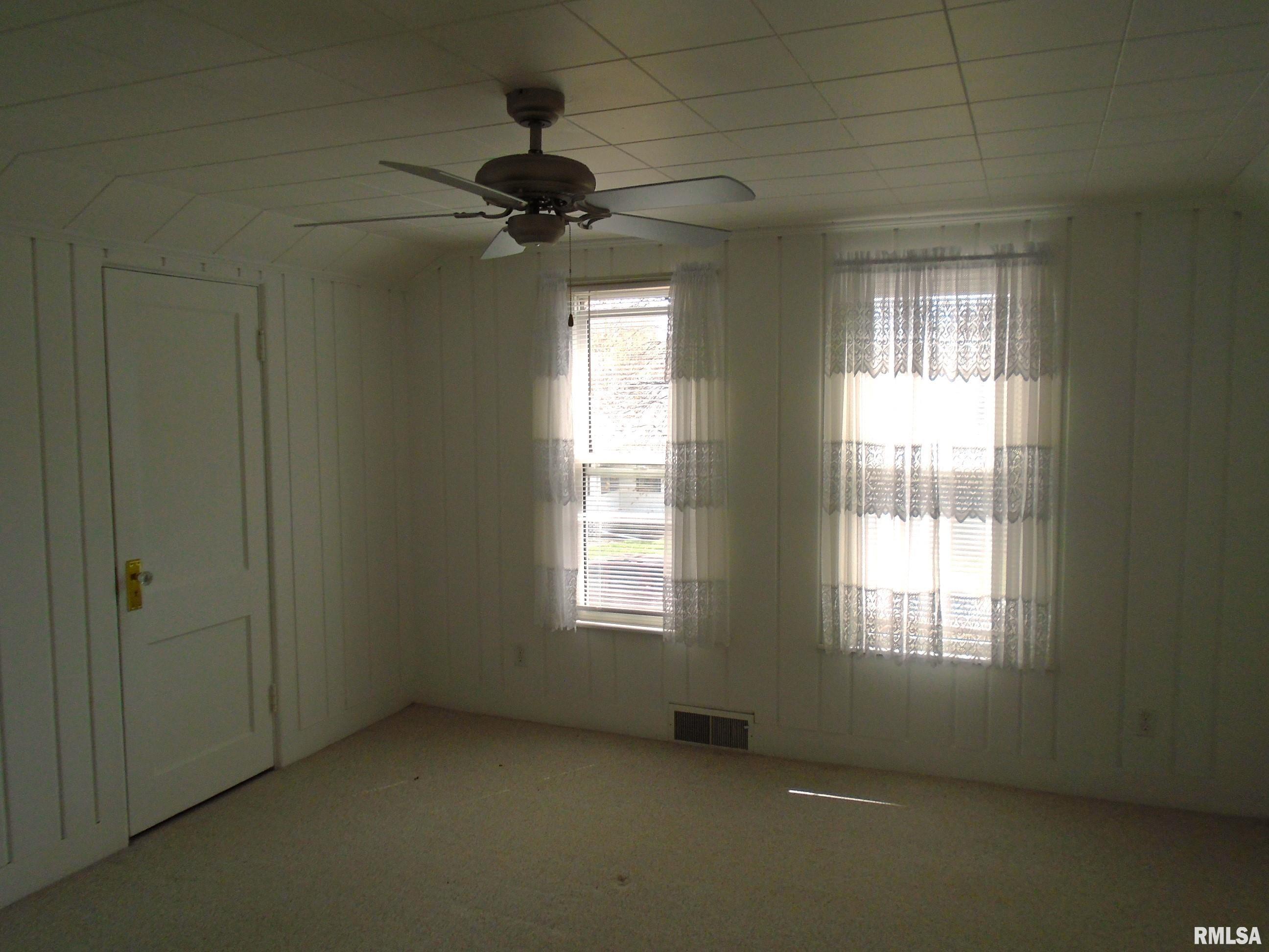 2308 W High Street Property Photo 7