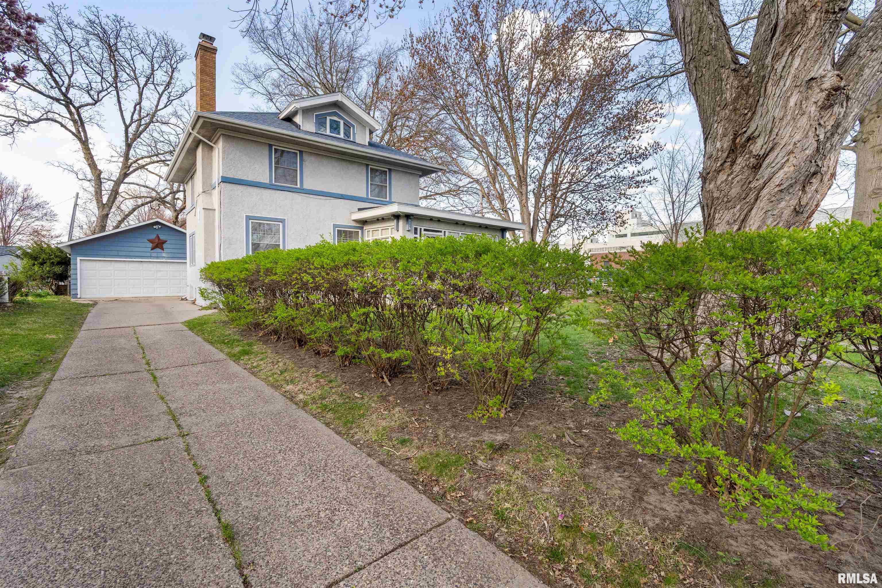 1116 E High Street Property Photo 3