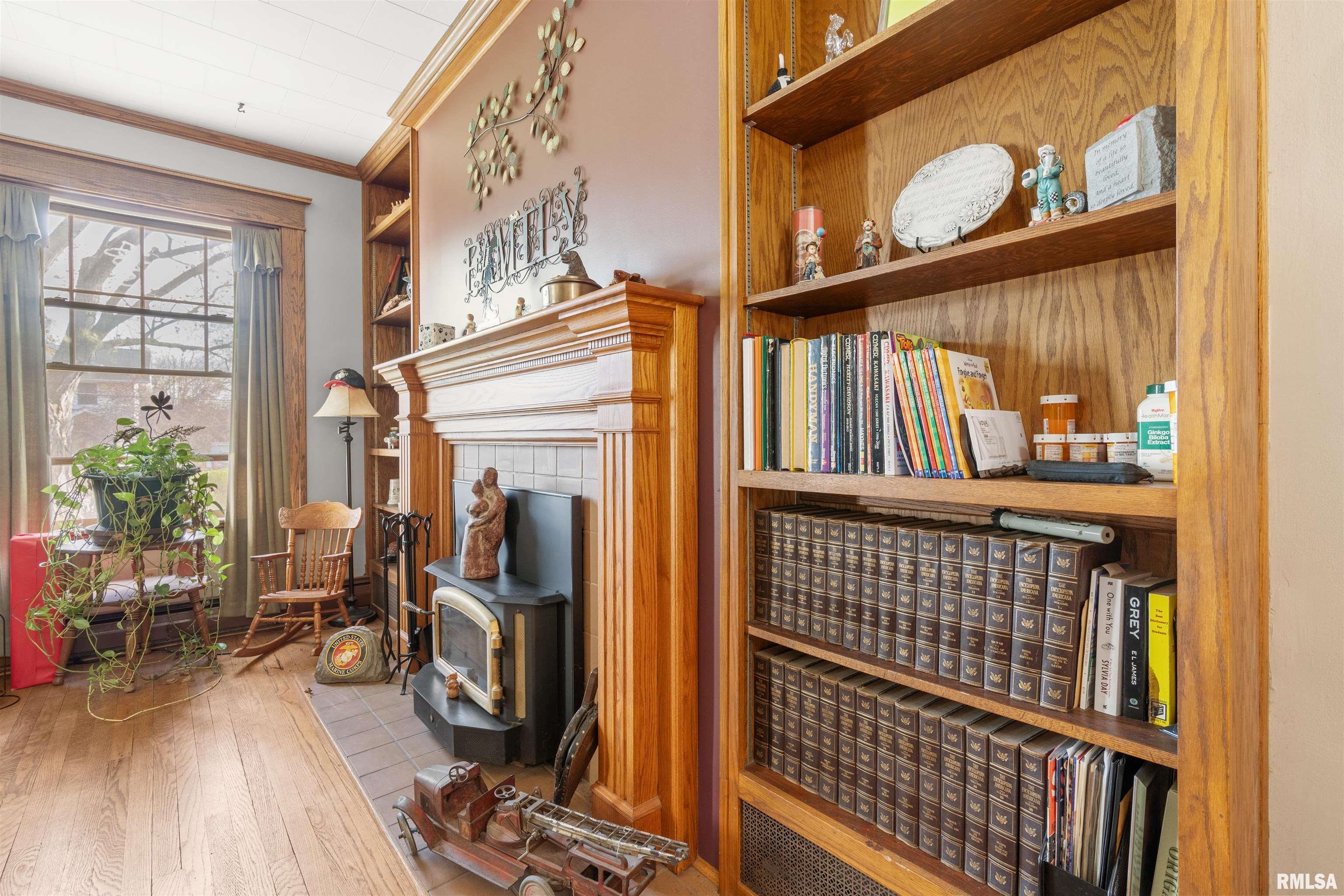 1116 E High Street Property Photo 11