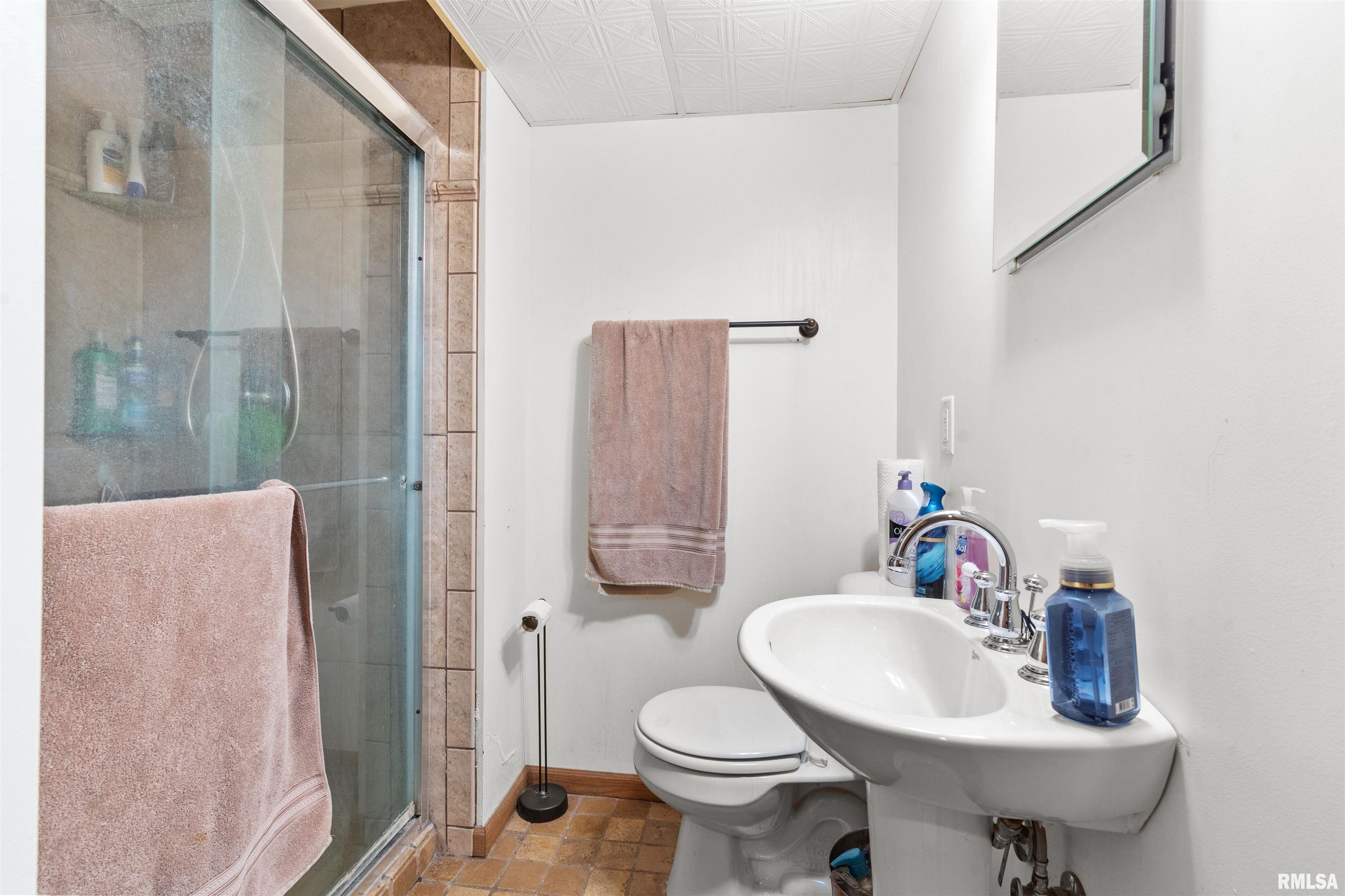 1116 E High Street Property Photo 30