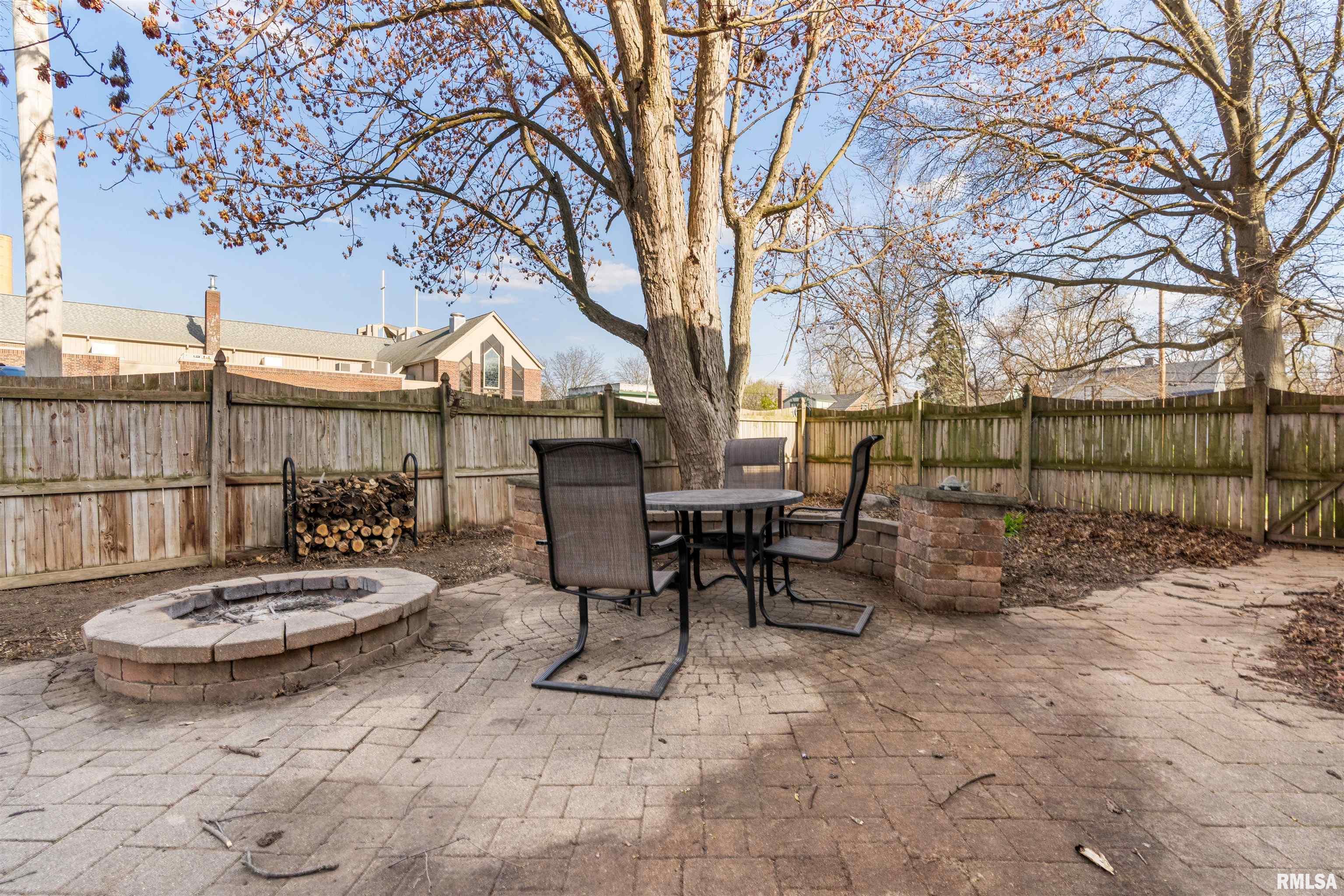1116 E High Street Property Photo 32