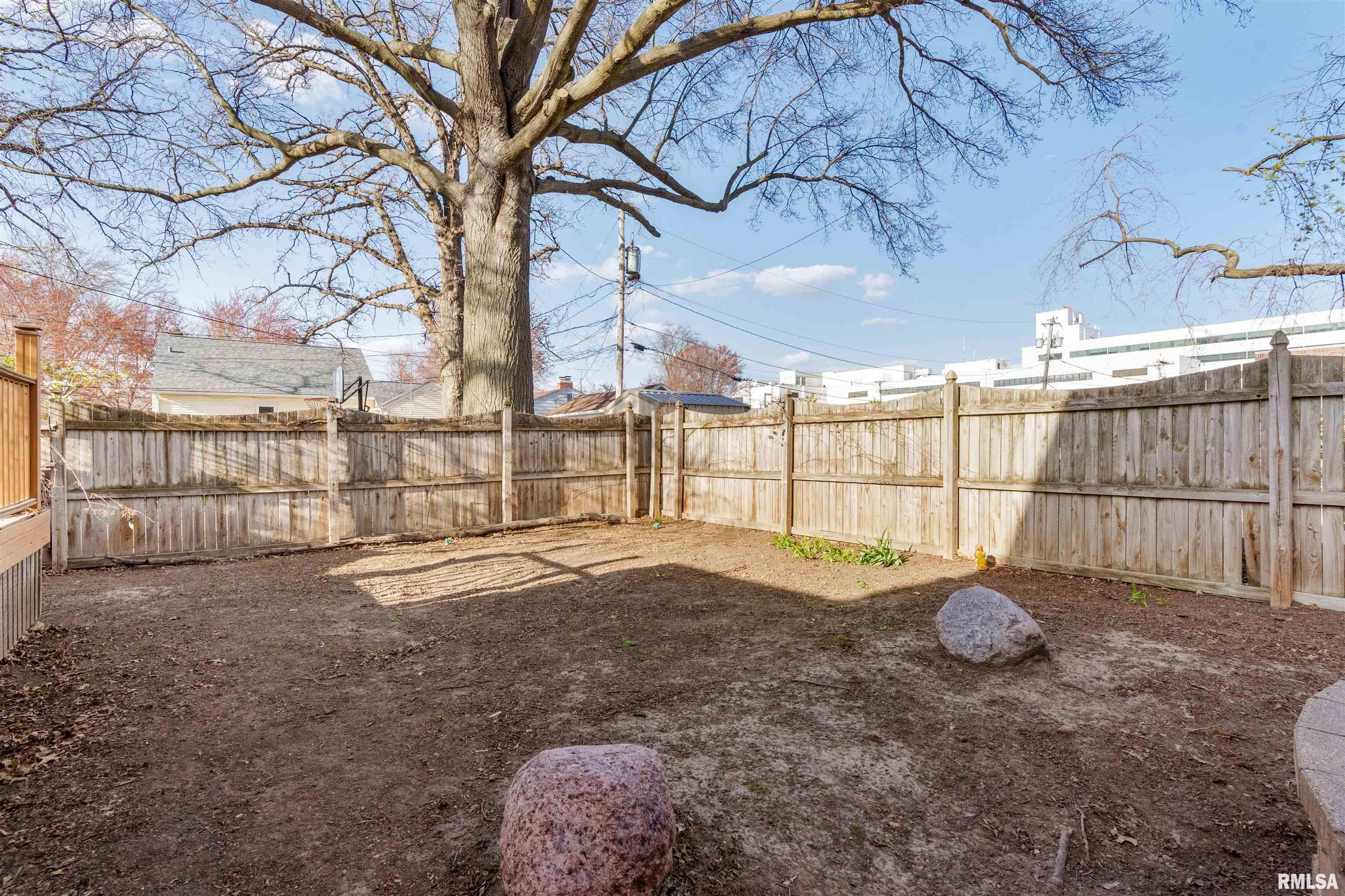 1116 E High Street Property Photo 33