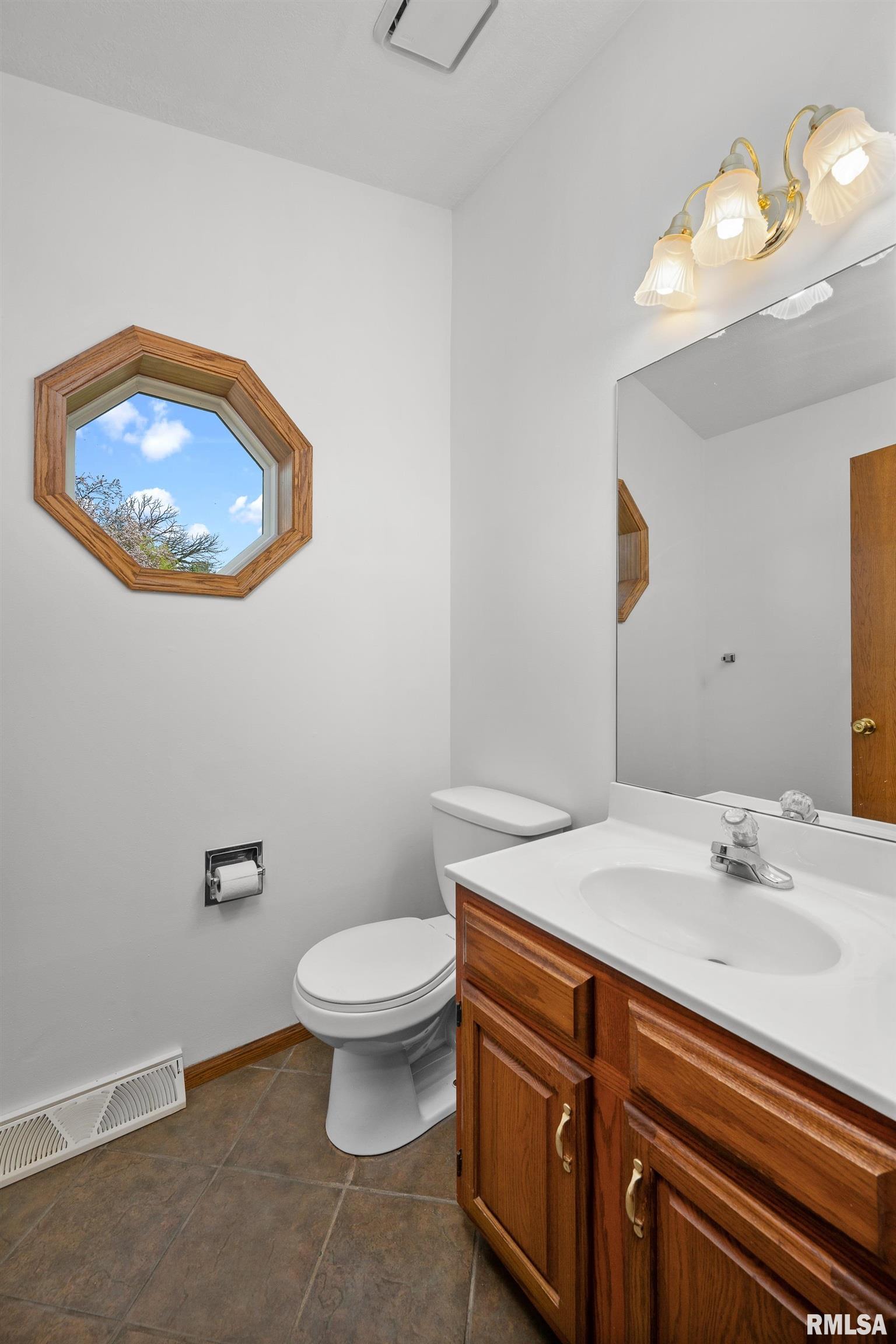 23 E Timberline Drive Property Photo 14
