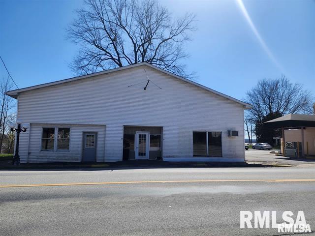 147 E 1ST Street