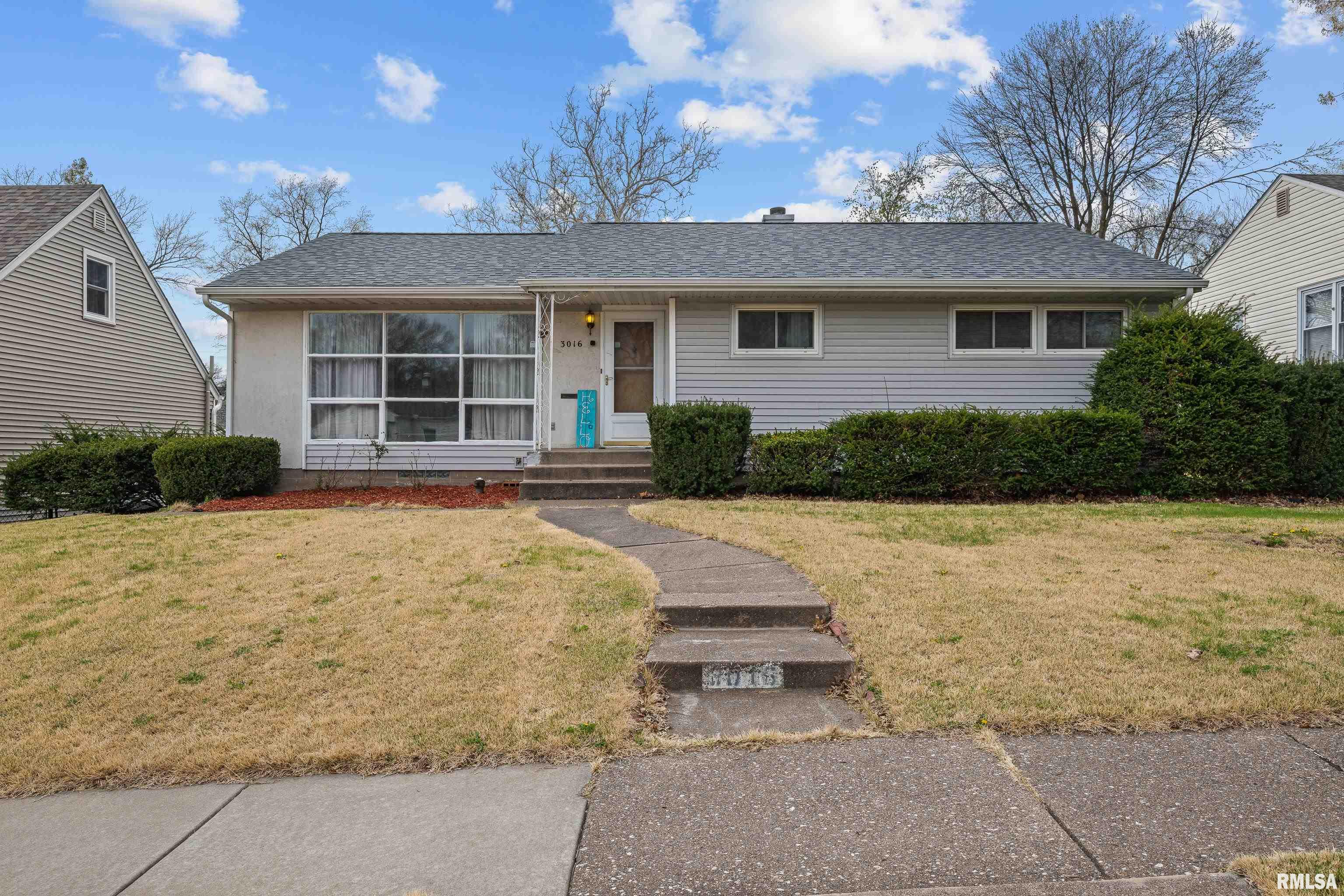 3016 TREMONT Avenue