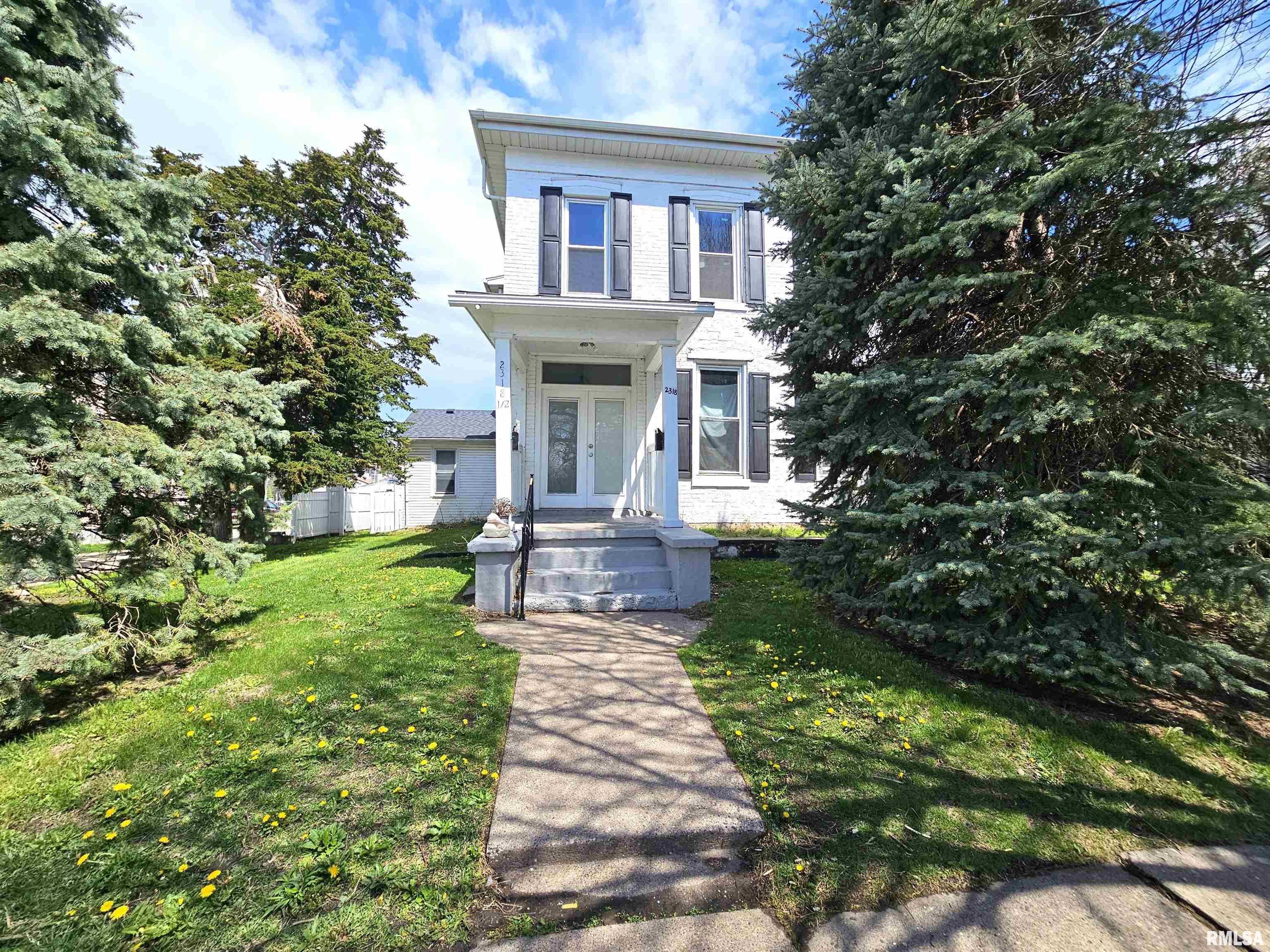 2318 W 3RD Street