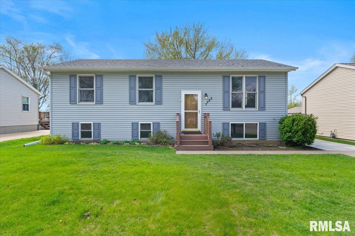1733 W 58th Street Property Photo 1