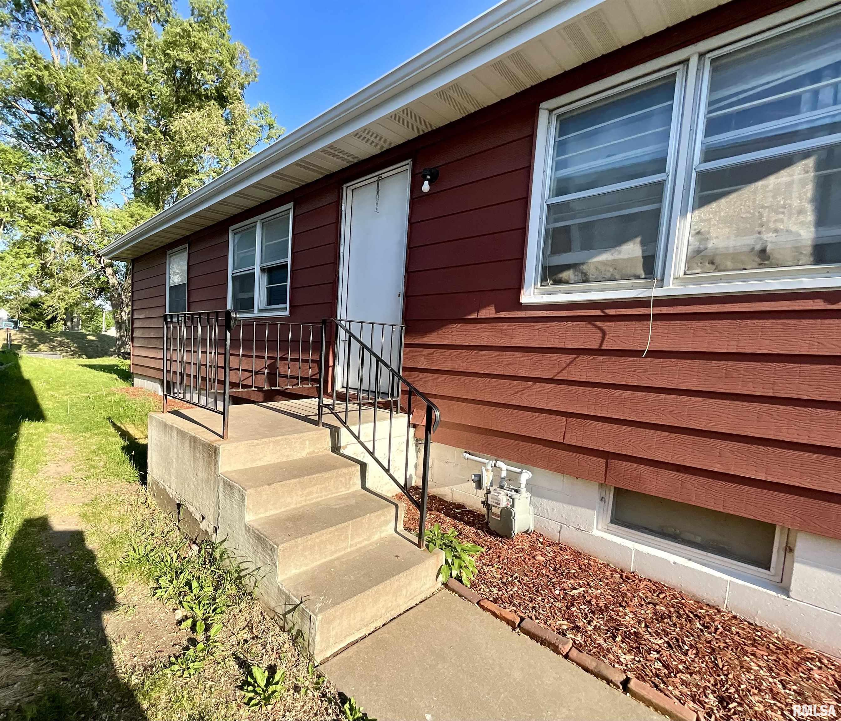 715 31st Avenue Property Photo 1