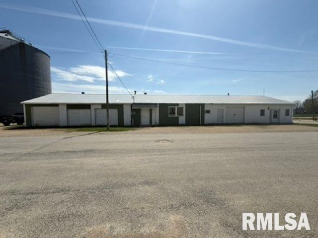 213 S Main Street Property Photo 1