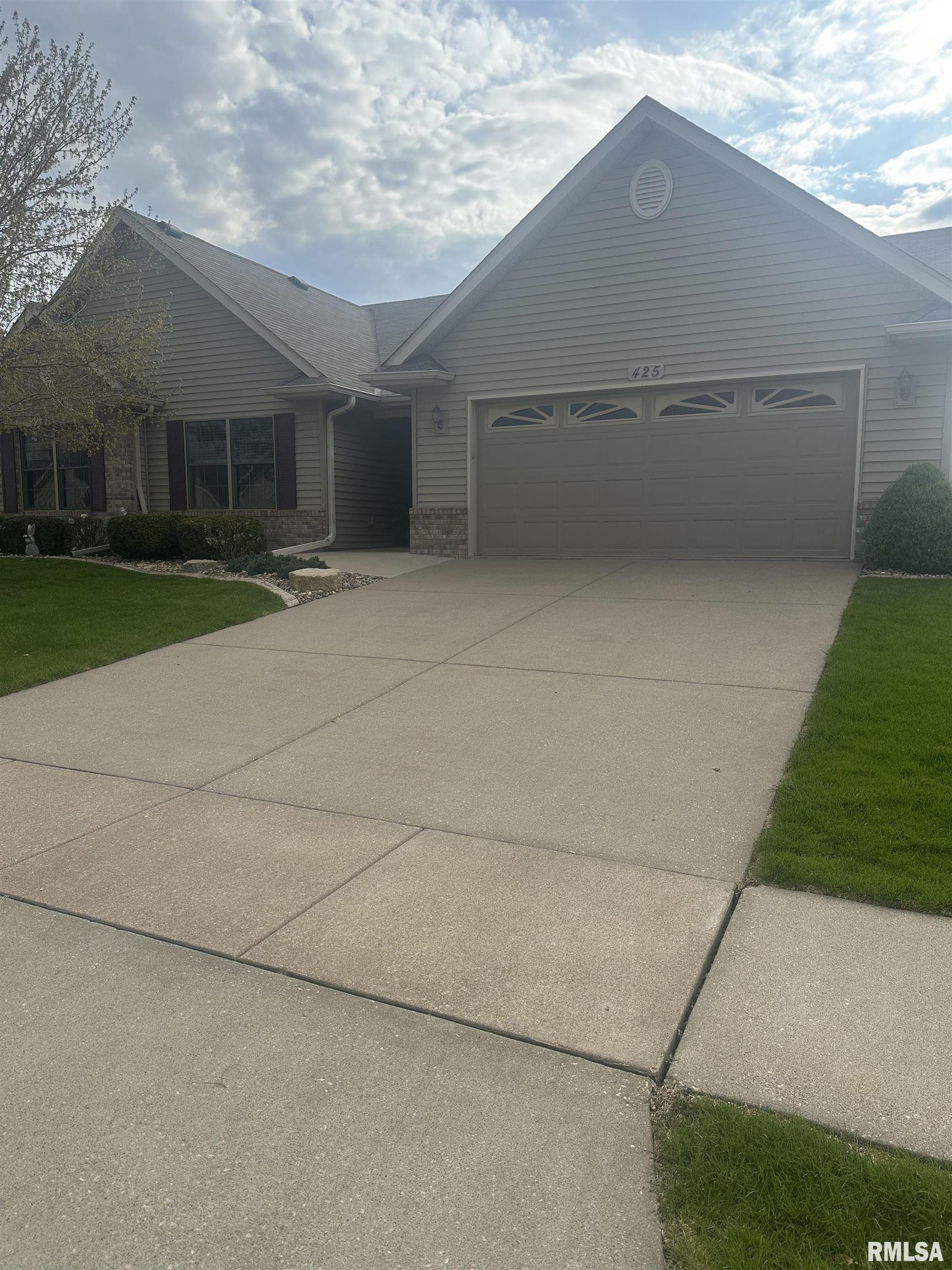 425 Kevin Road Property Photo 1