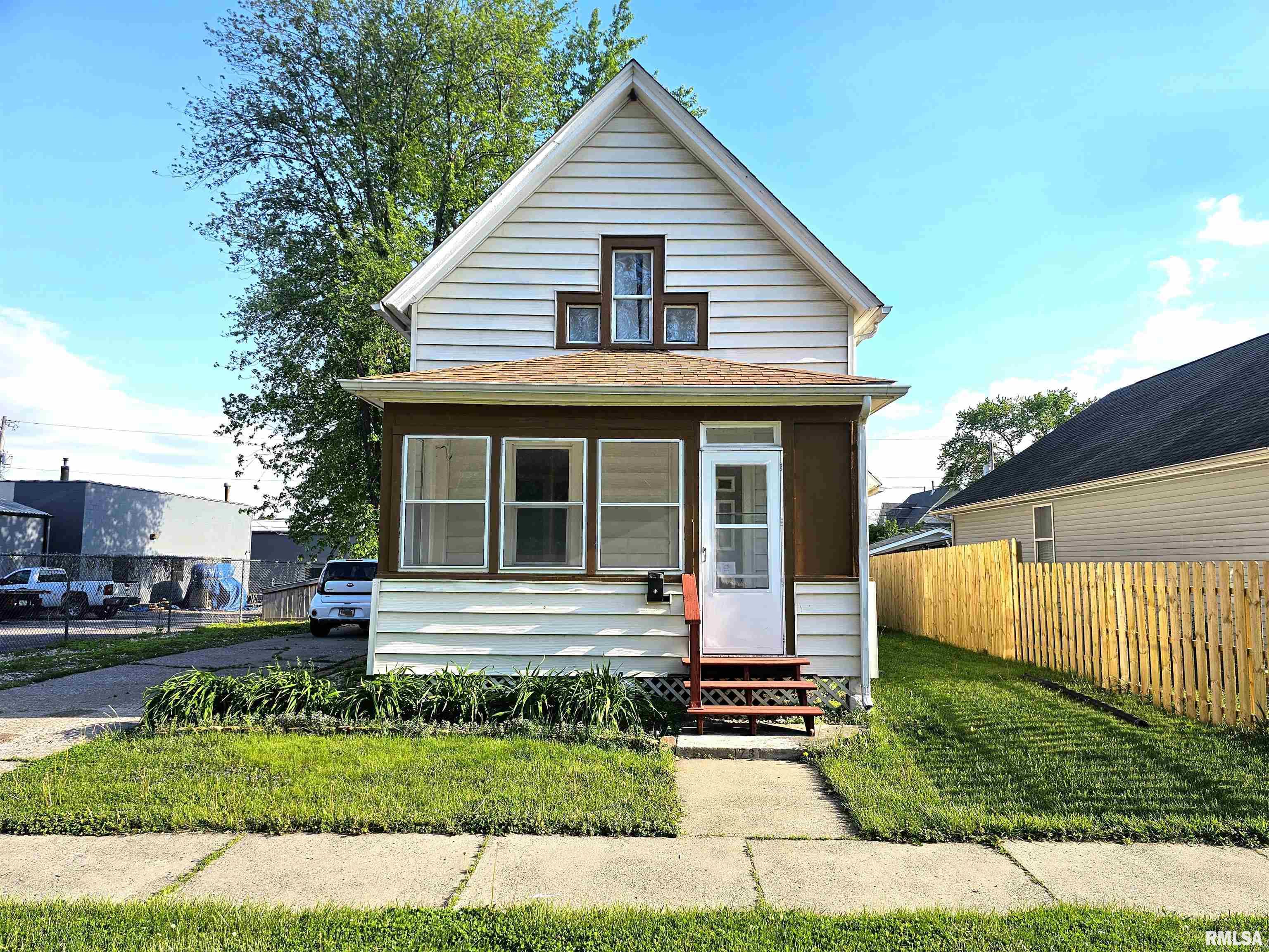 1731 W 5th Street Property Photo