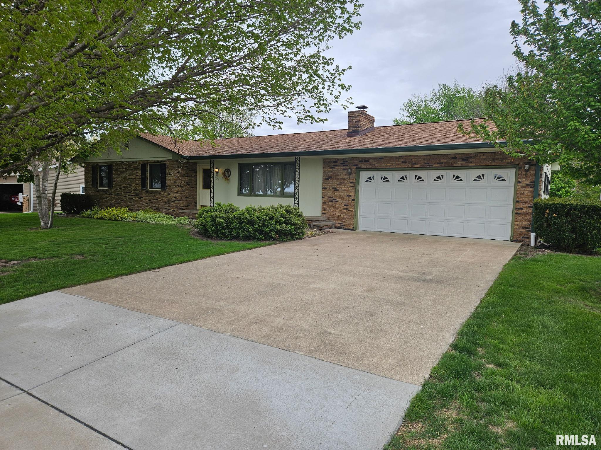 1523 7th Street Property Photo 1
